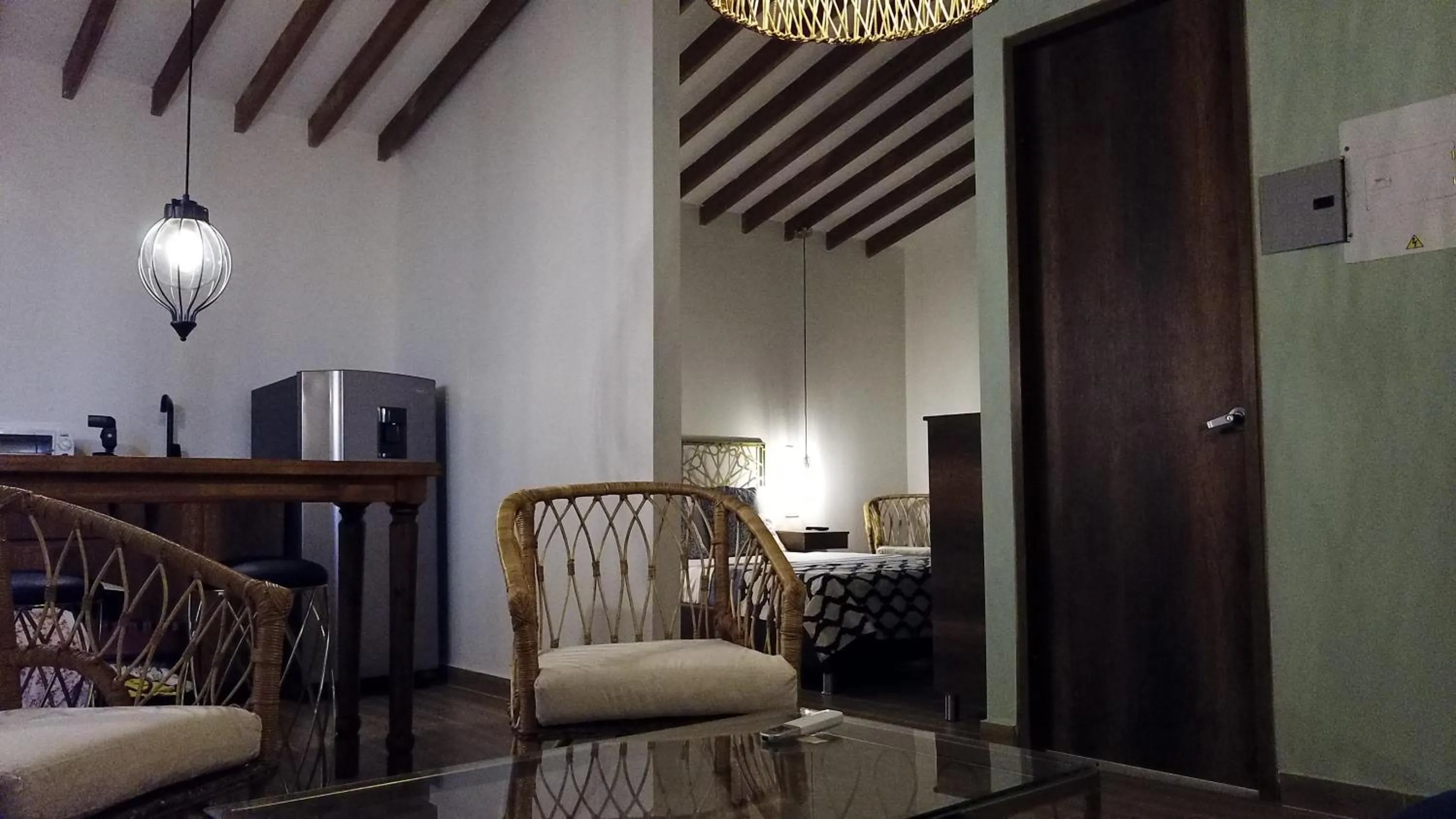 Photo of the whole room in Soy Local Centro Histórico