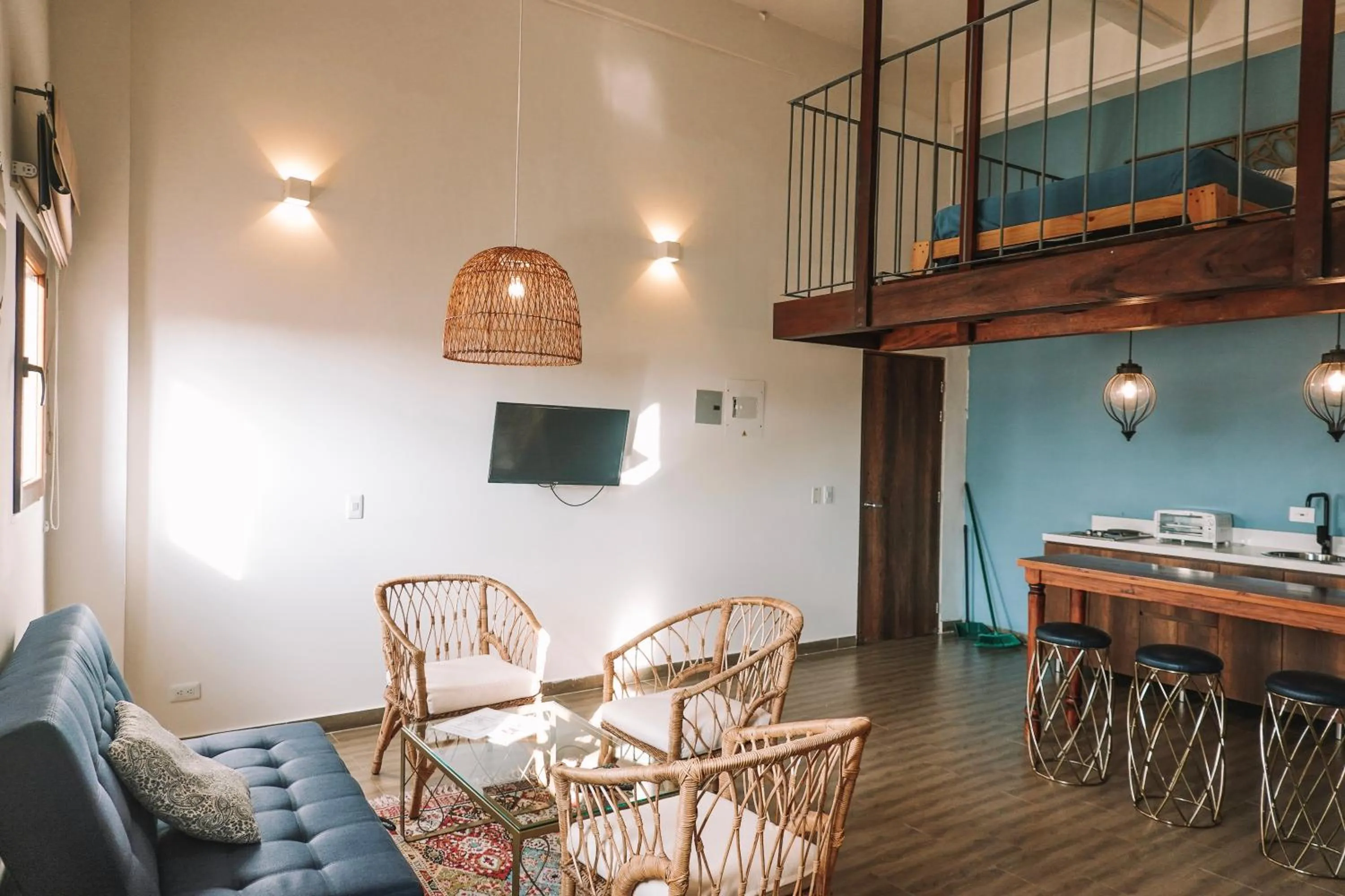 TV and multimedia in Soy Local Centro Histórico