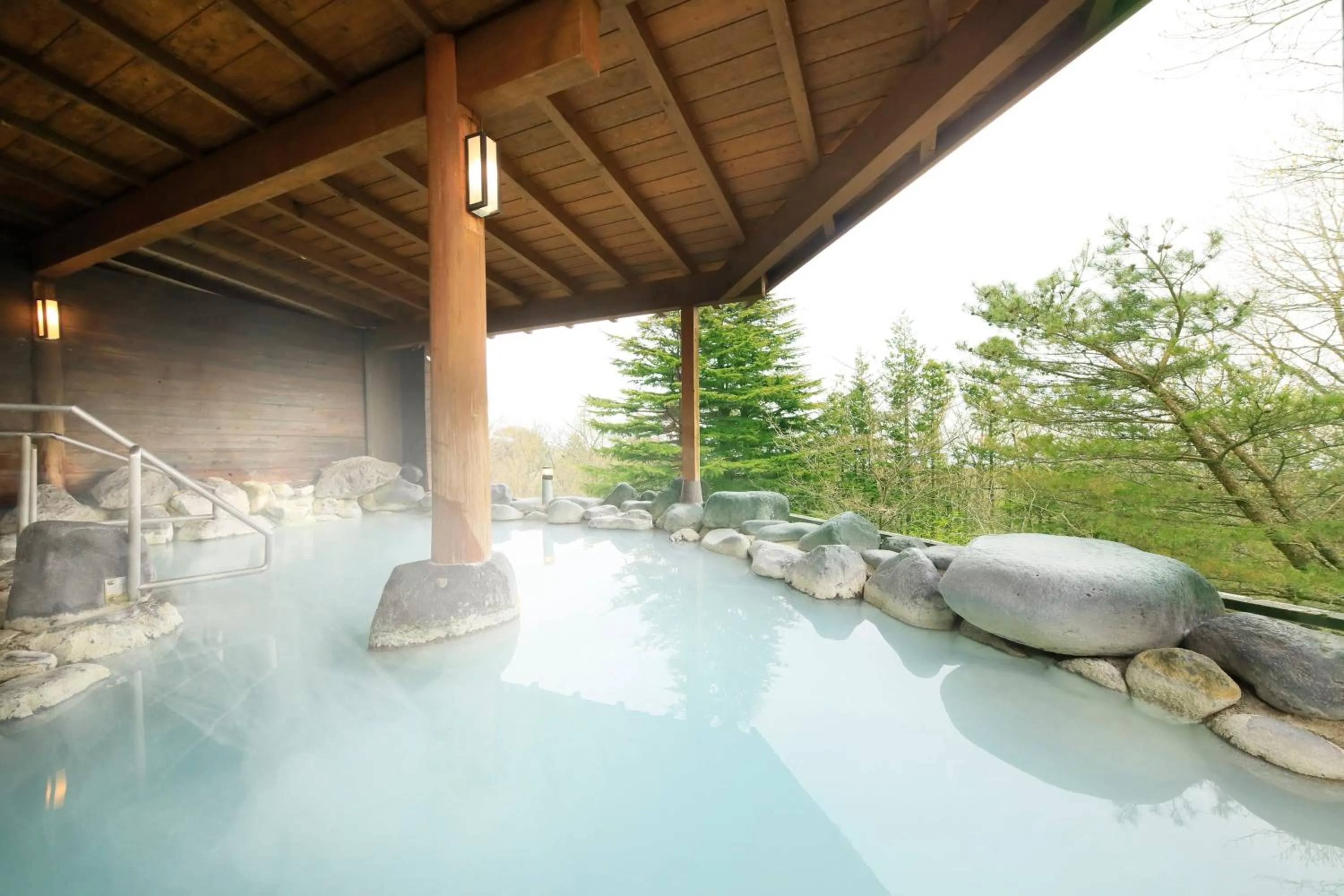 Open Air Bath in FOURTREAT plus NASUKOGEN