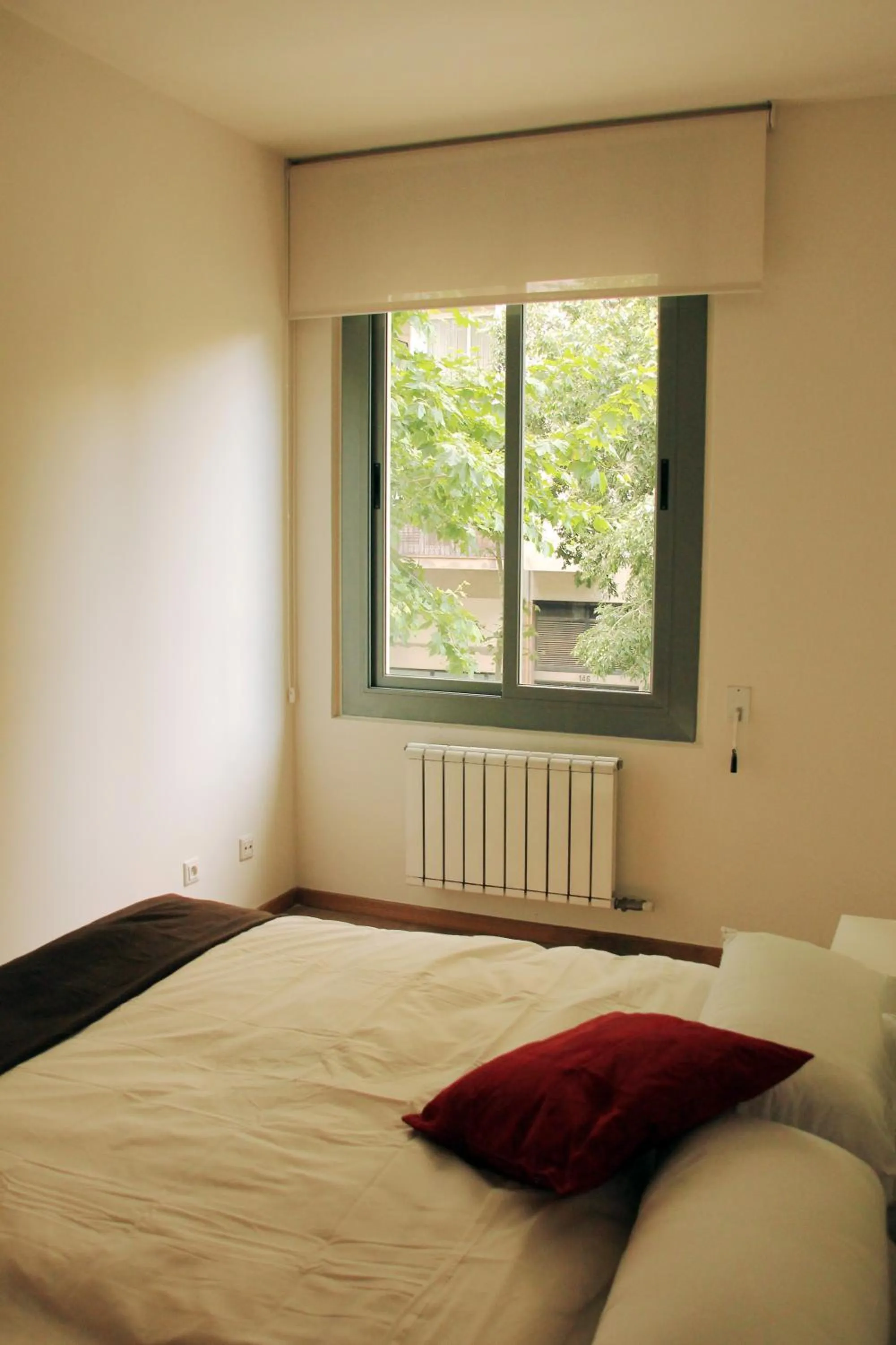 Photo of the whole room, Bed in Alguera Apartments Napols