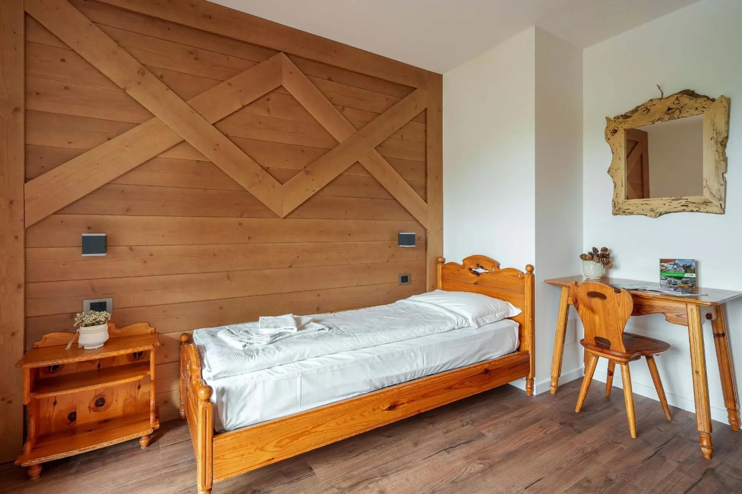 Economy Single Room in Nord Hotel Economy Single Room in Nord Hotel