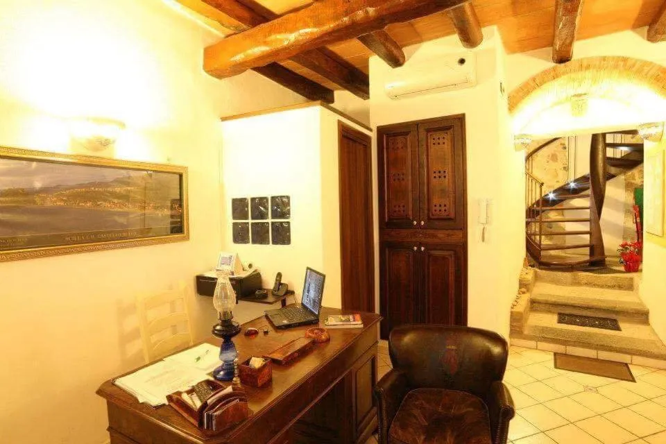 Romeo e Giulietta Scilla