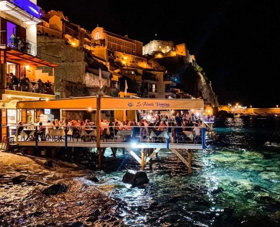 Romeo e Giulietta Scilla