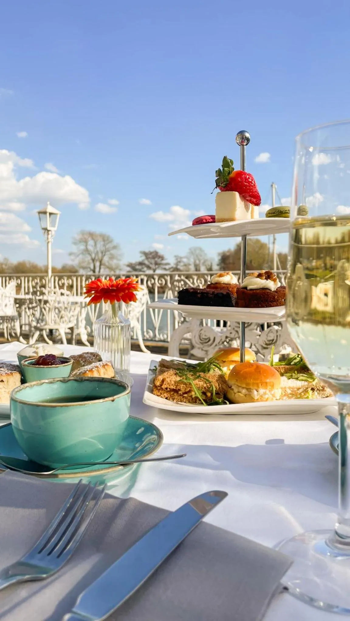 River view in Warren Lodge