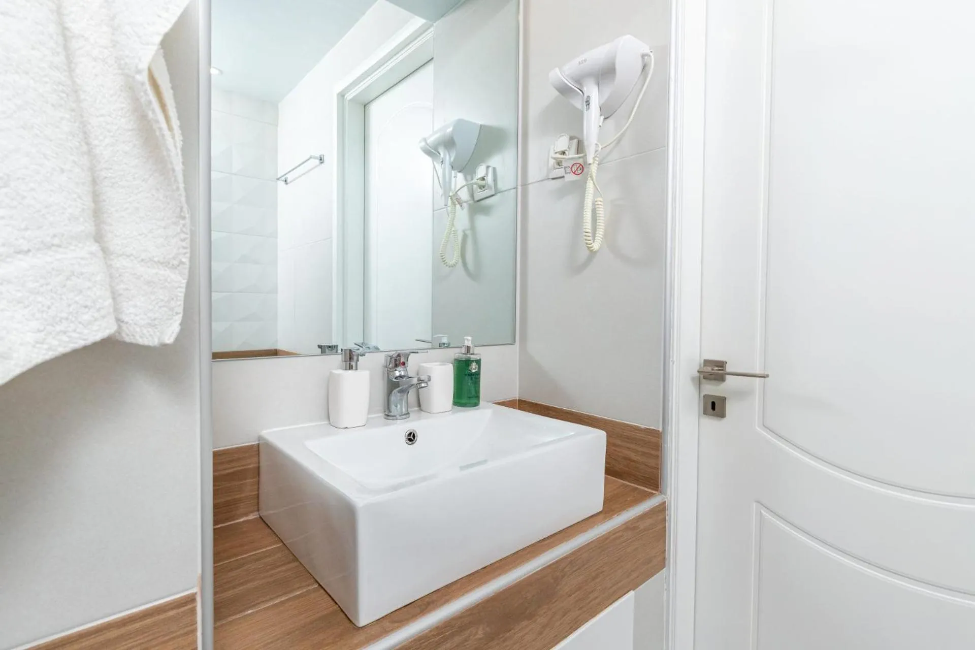 Bathroom in Notus Chania Crete