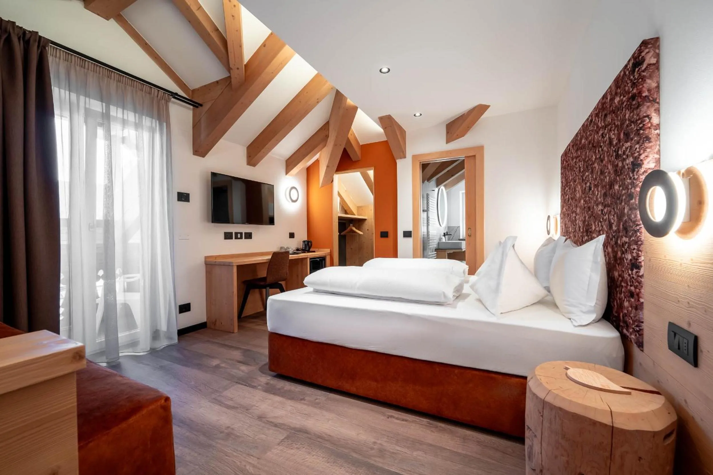 Bedroom, Bed in Hotel Chalet Sas Morin
