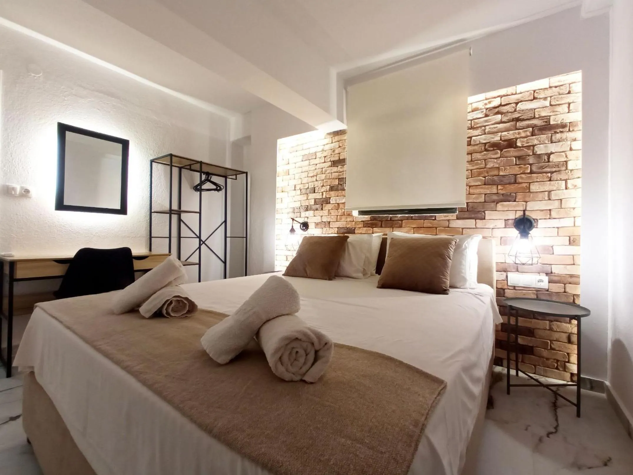 Bed in Salonikiou Beach Apartments & Villas