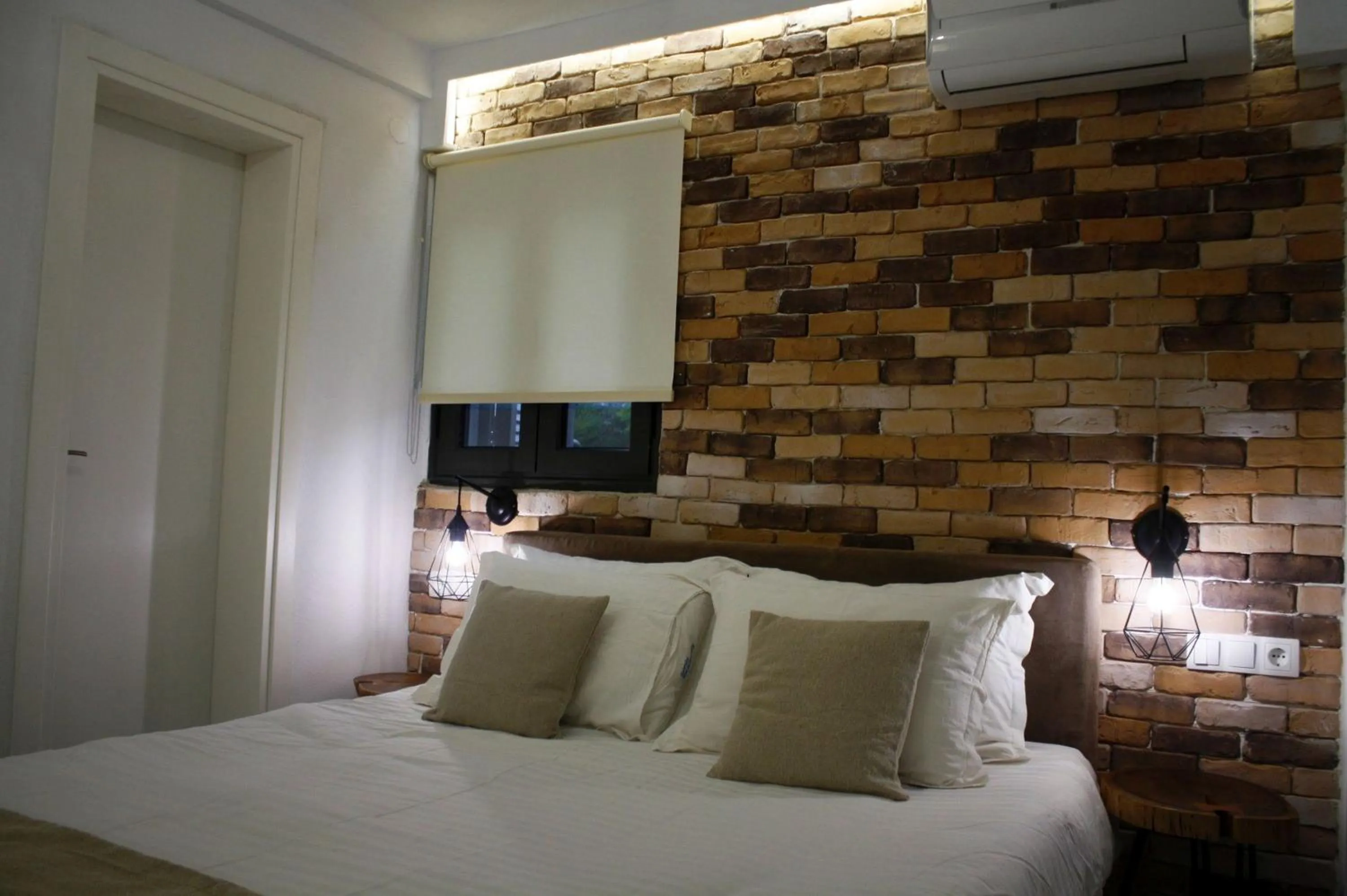 Salonikiou Beach Apartments & Villas