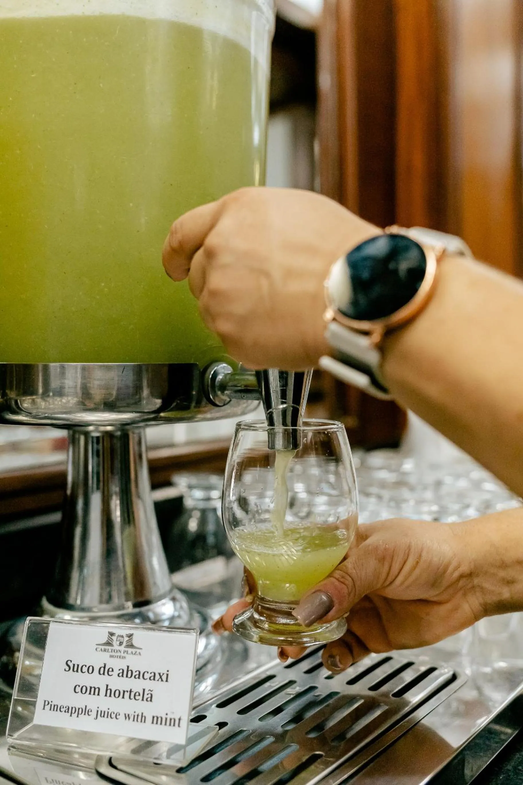 Breakfast in Hotel Carlton Plaza