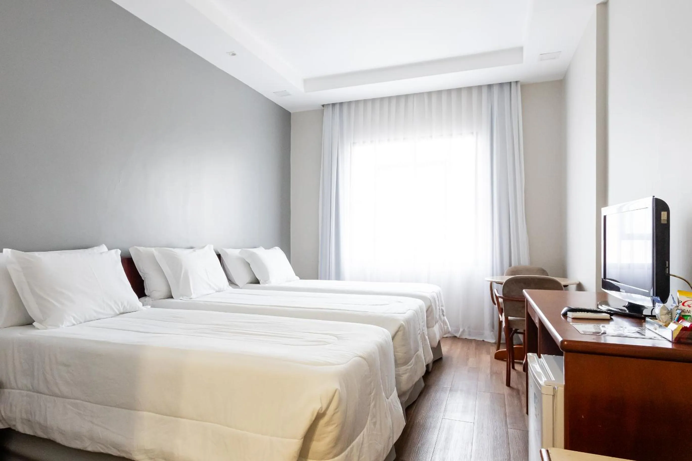 Bed in Hotel Carlton Plaza