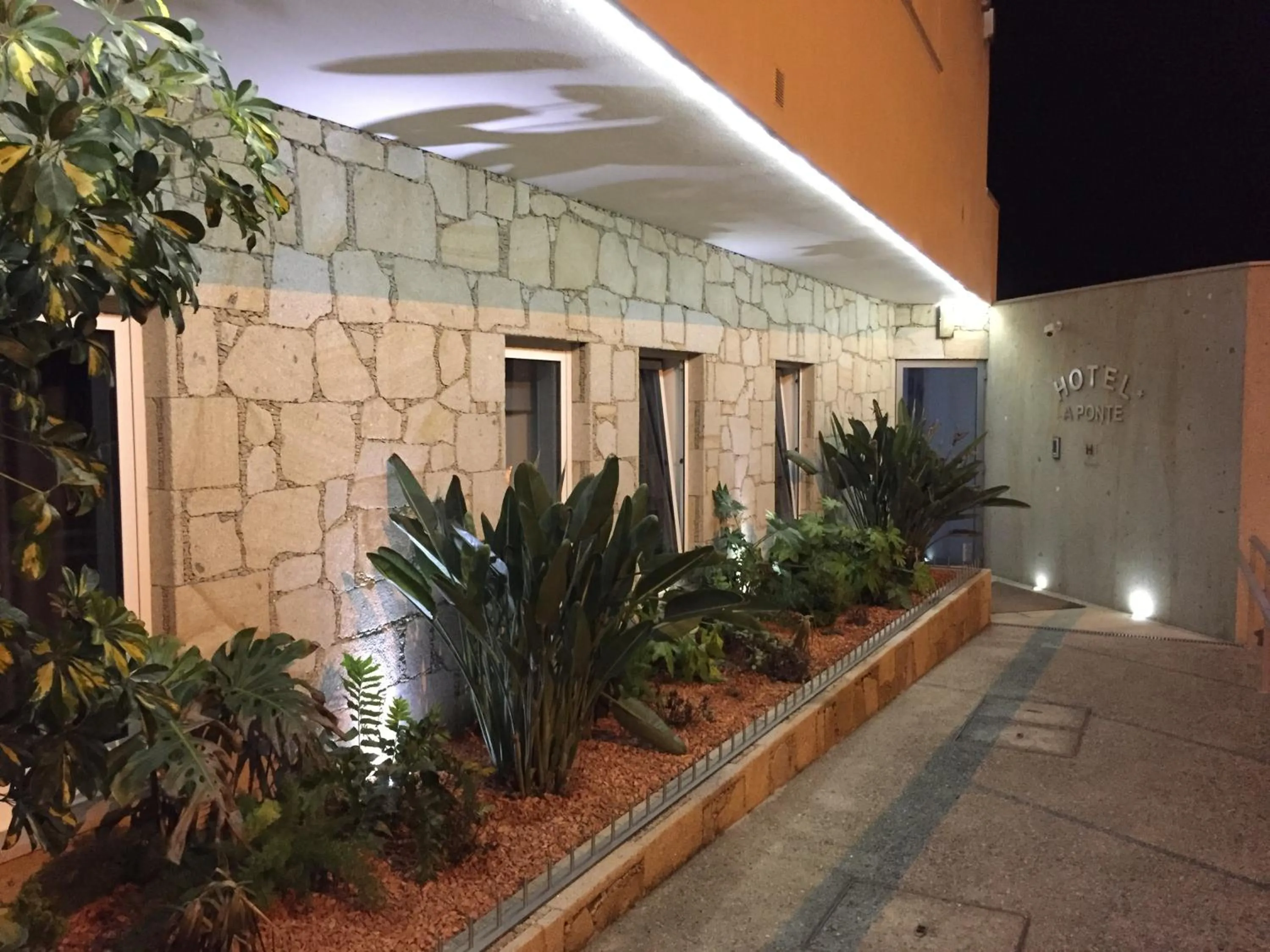 Facade/entrance in Hotel A Ponte