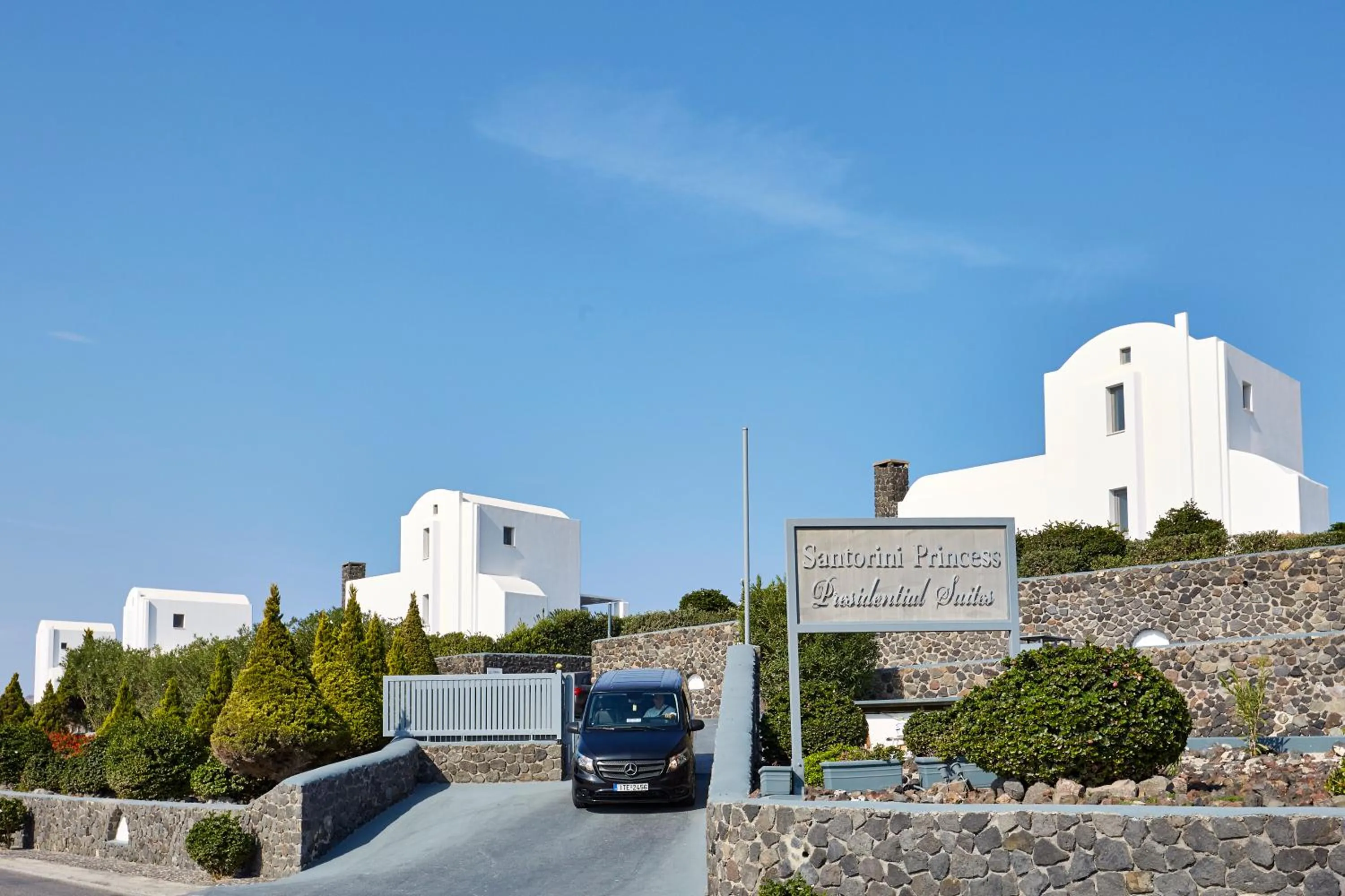 Facade/entrance in Santorini Princess Presidential Suites
