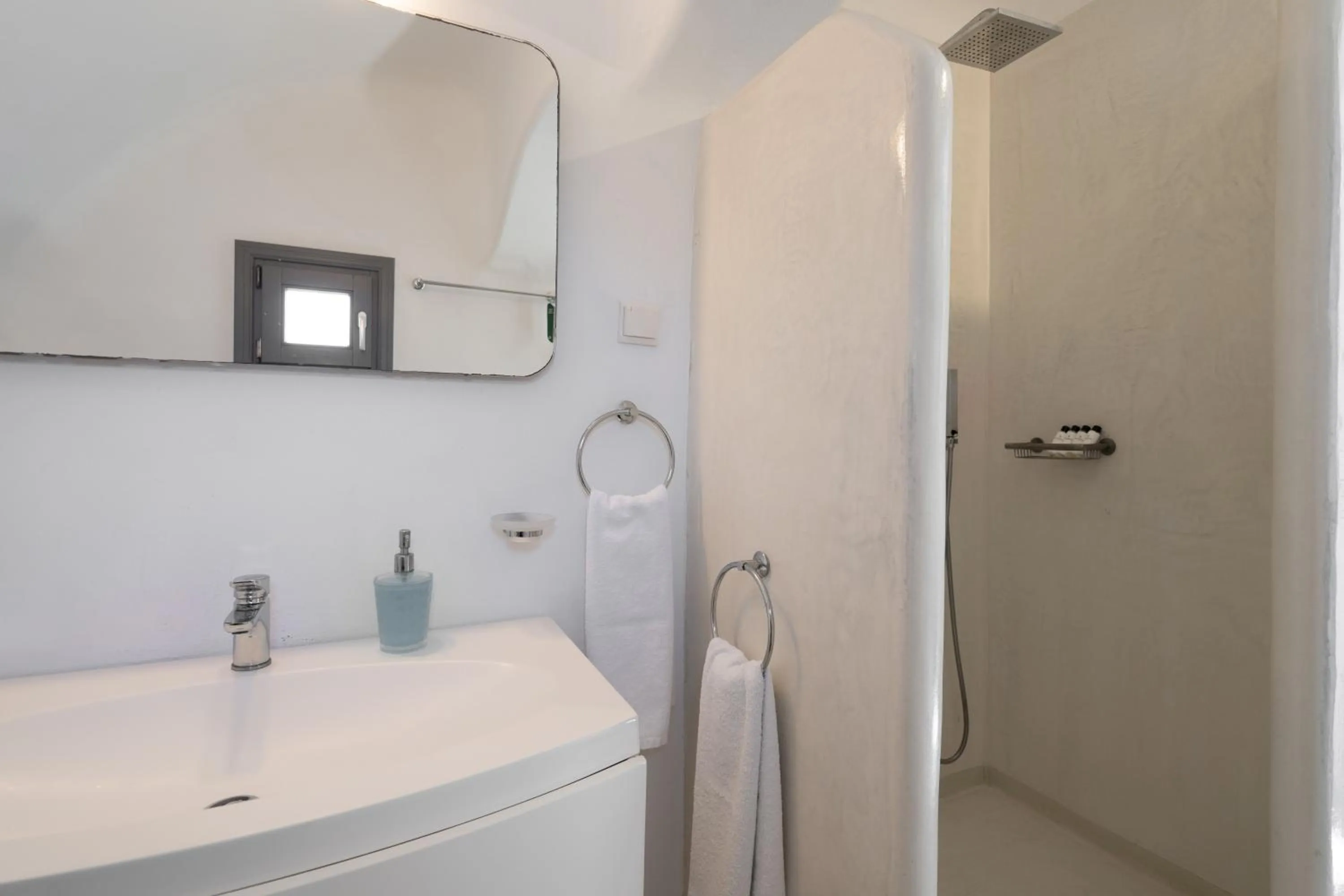 Bathroom in Santorini Princess Presidential Suites