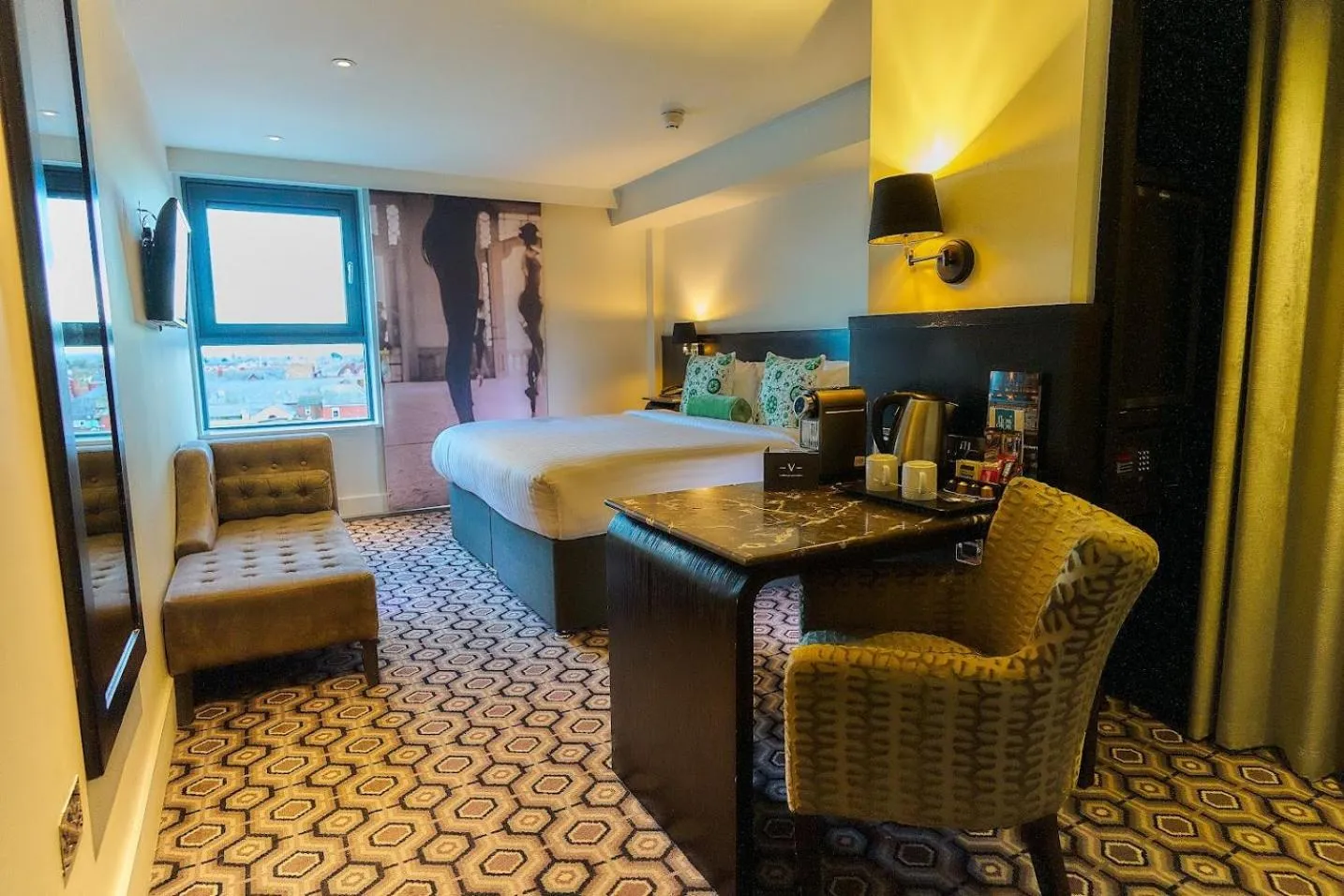 Bed in The Vincent Hotel