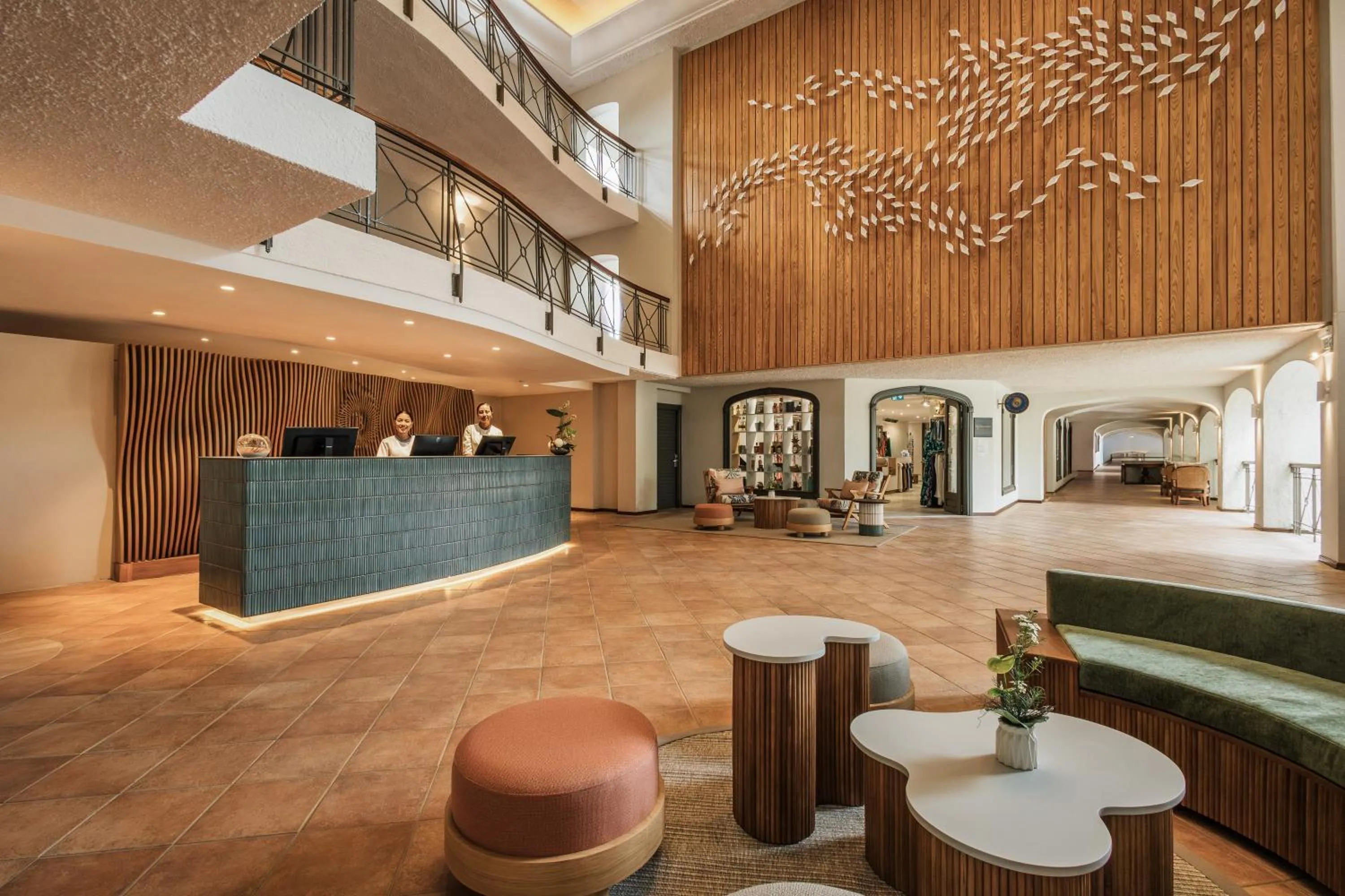 Lobby or reception in Mauricia Beachcomber Resort & Spa