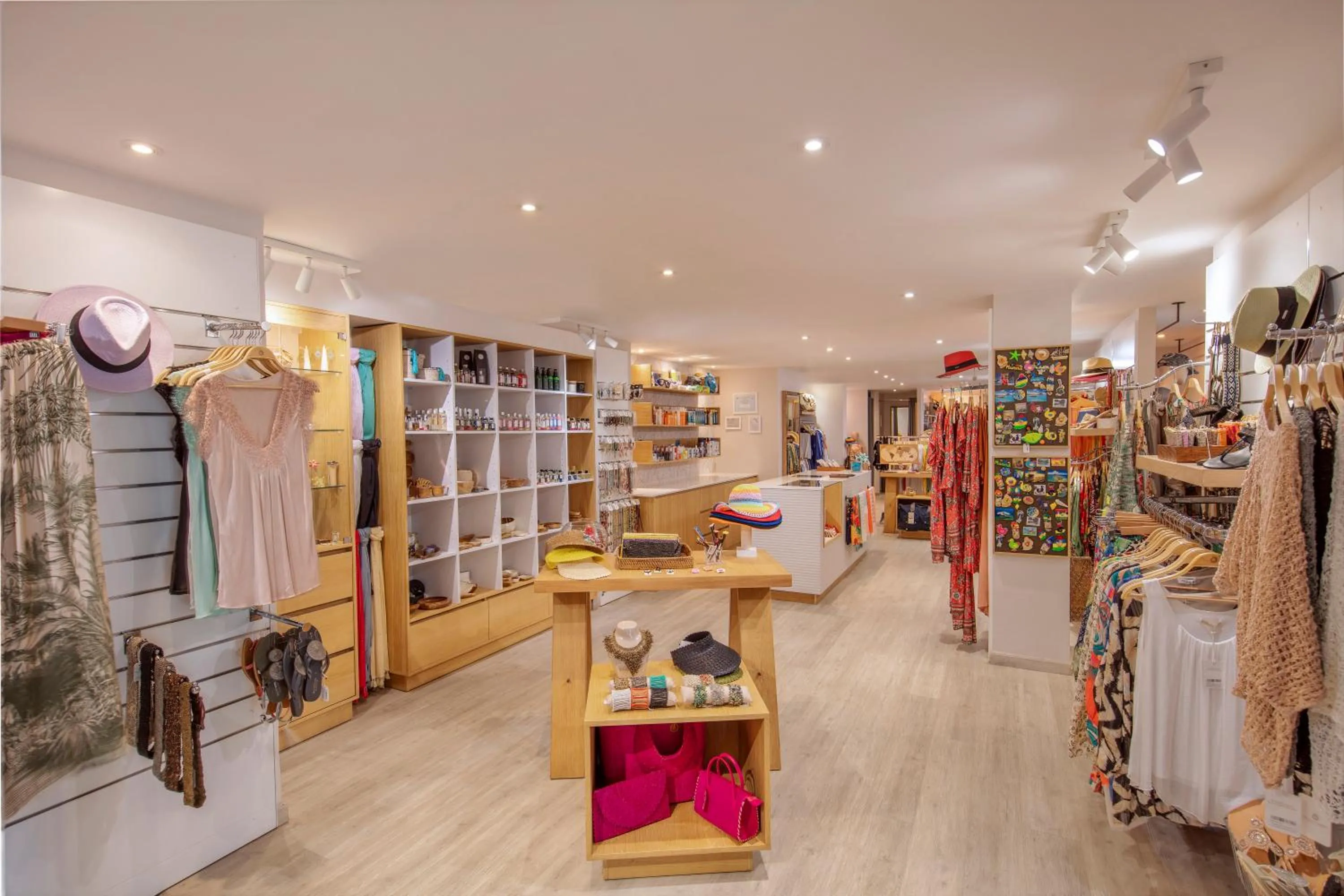 Shopping Area in Mauricia Beachcomber Resort & Spa