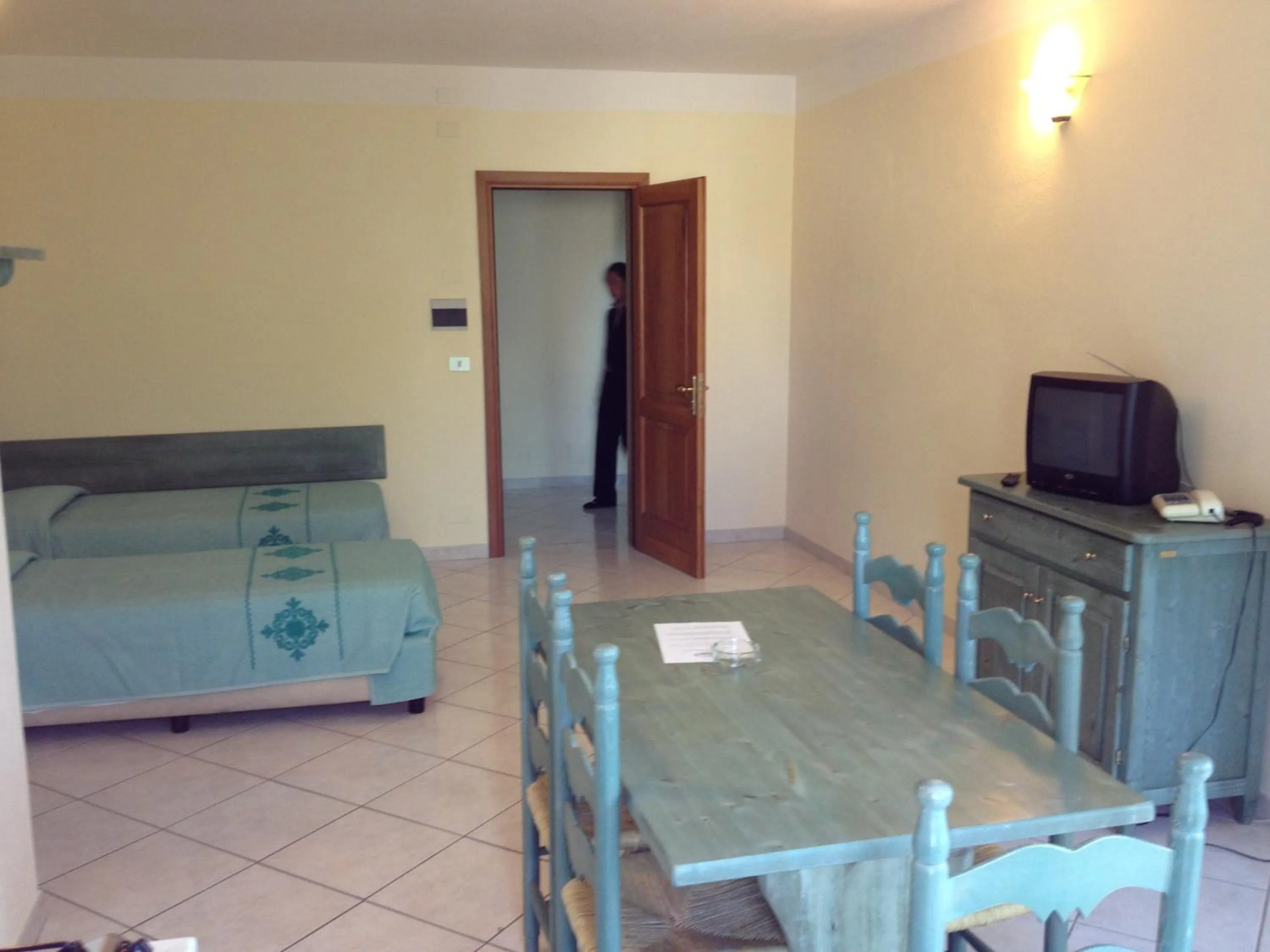 Photo of the whole room, Bed in Residence Marina Palace