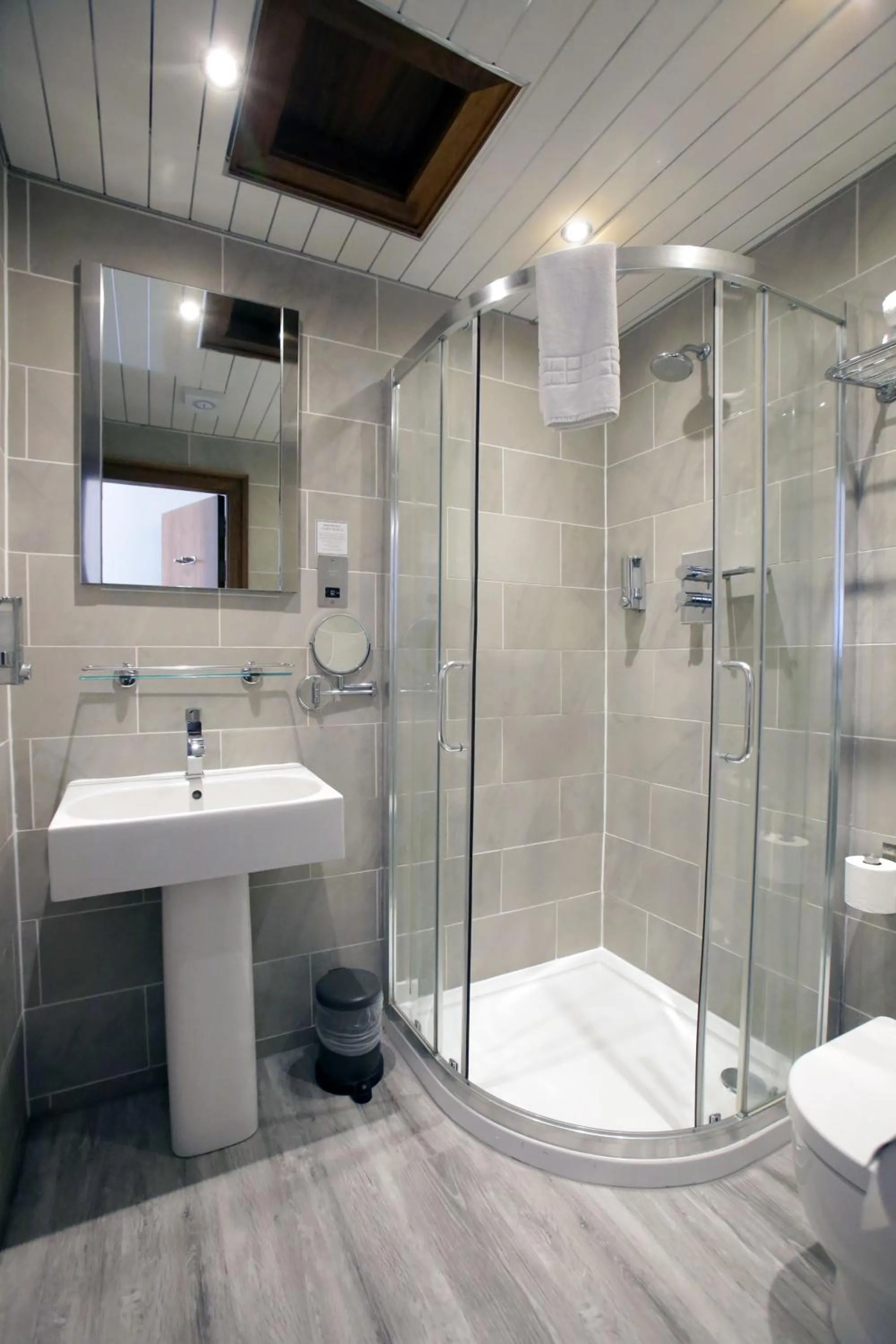 Shower in Acorn Hotel