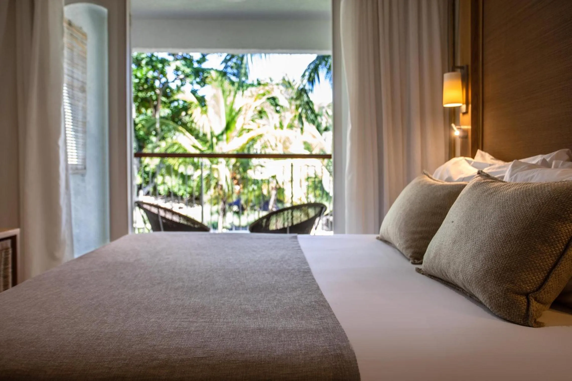 Bed in Canonnier Beachcomber Golf Resort & Spa