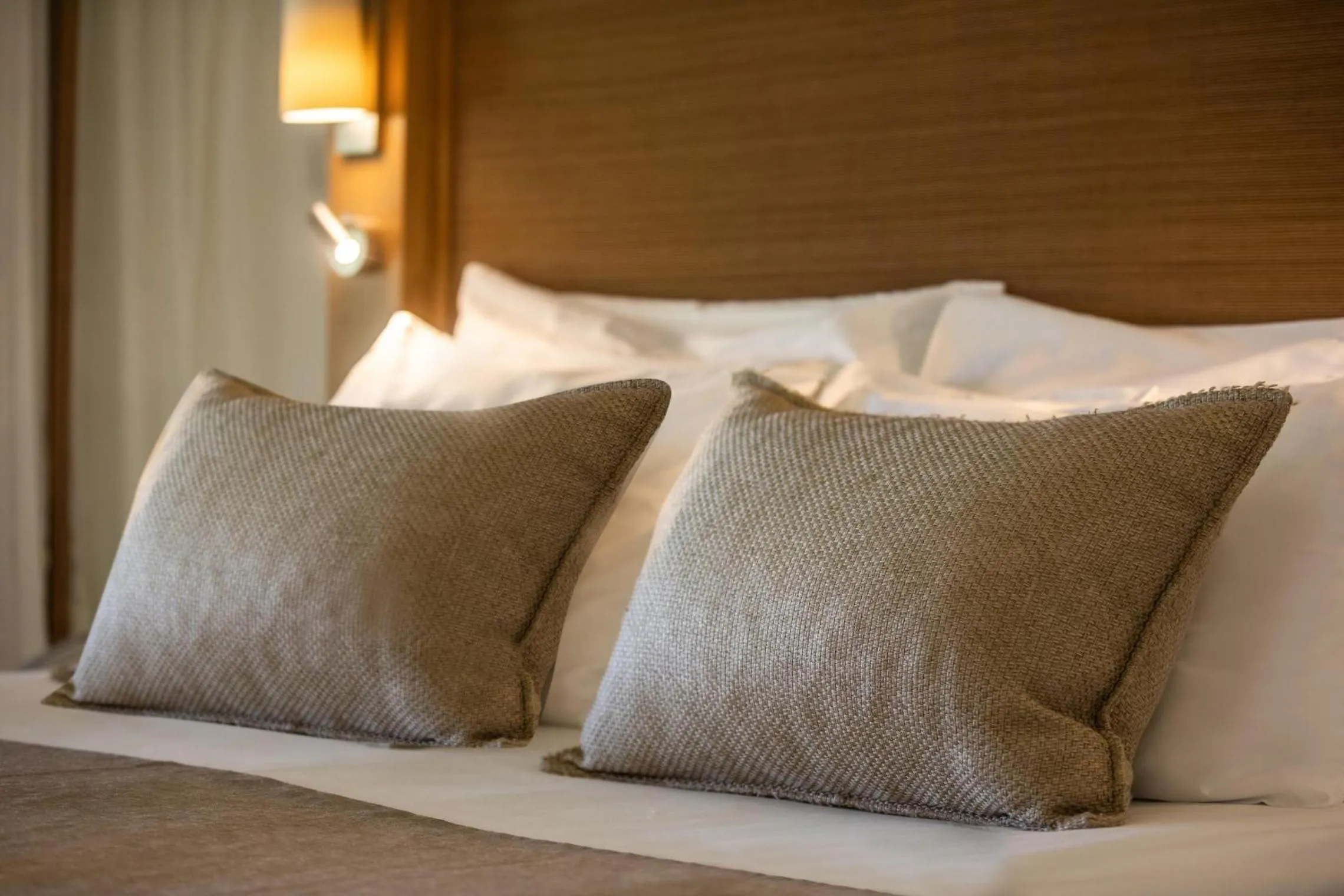 Bed in Canonnier Beachcomber Golf Resort & Spa