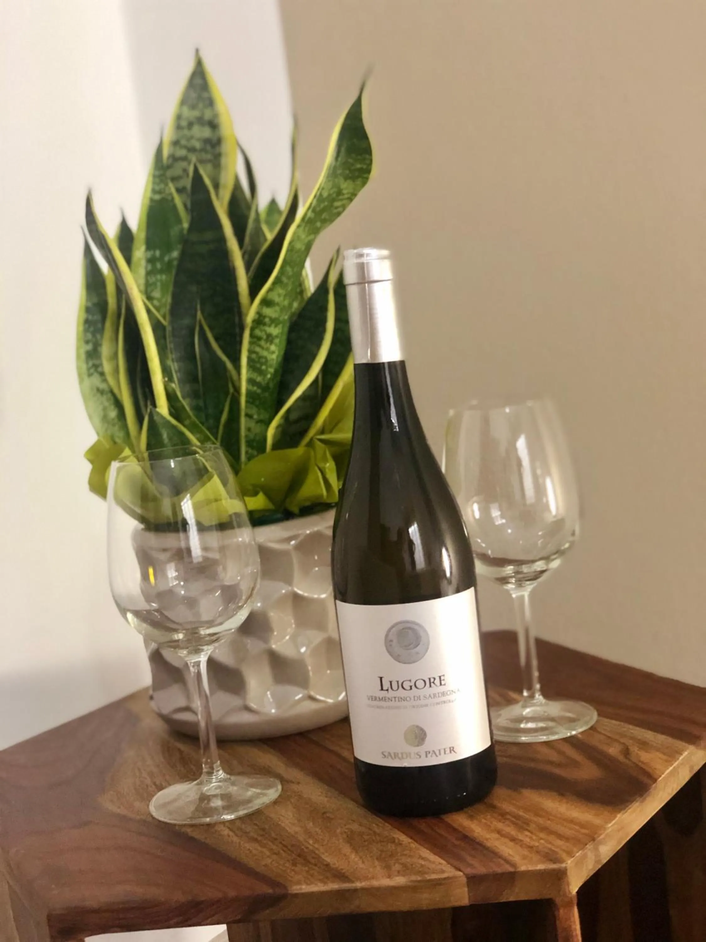 Alcoholic drinks in Montellinos Suite Tortora