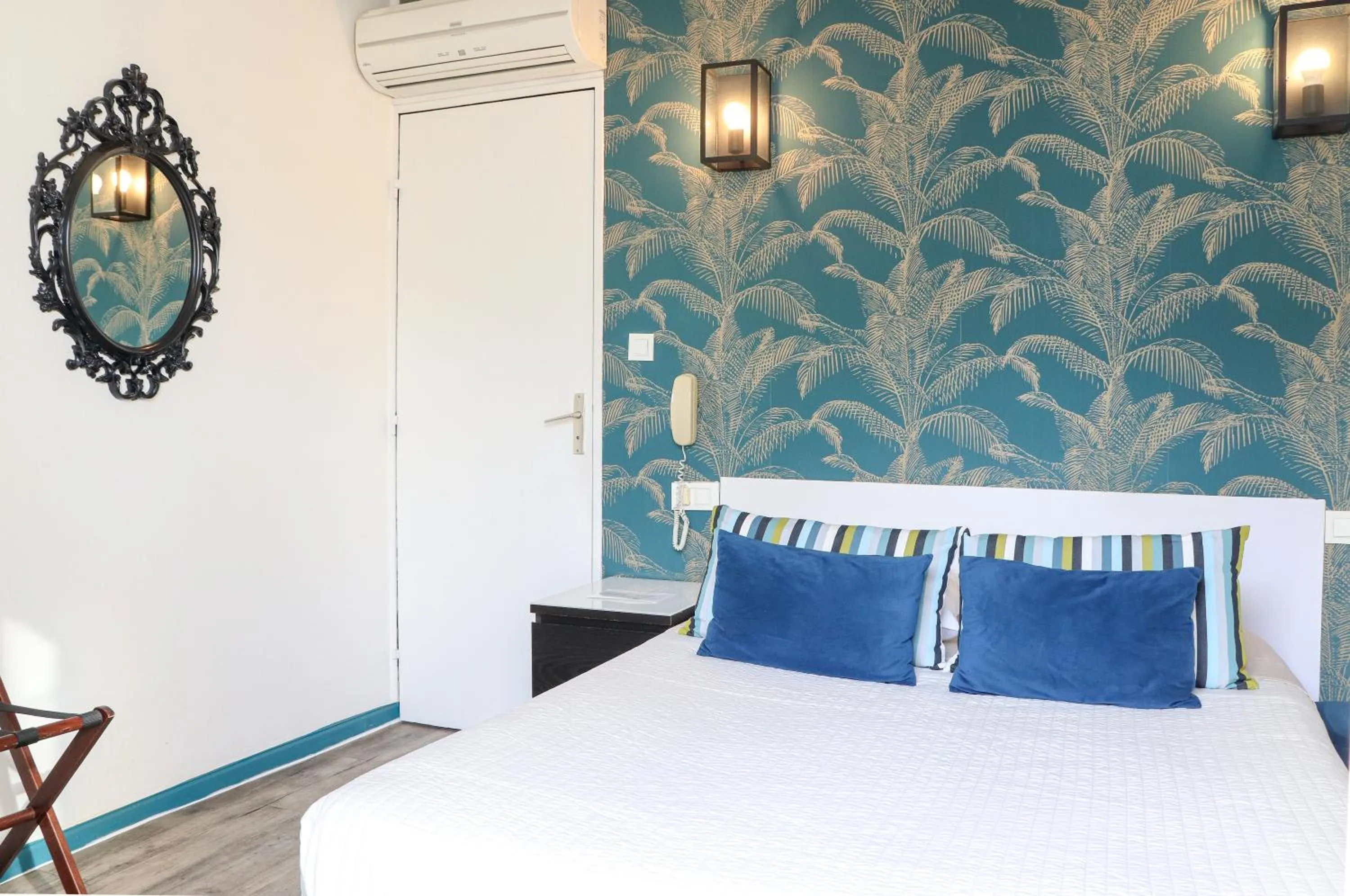 Photo of the whole room, Bed in Hotel Abelia