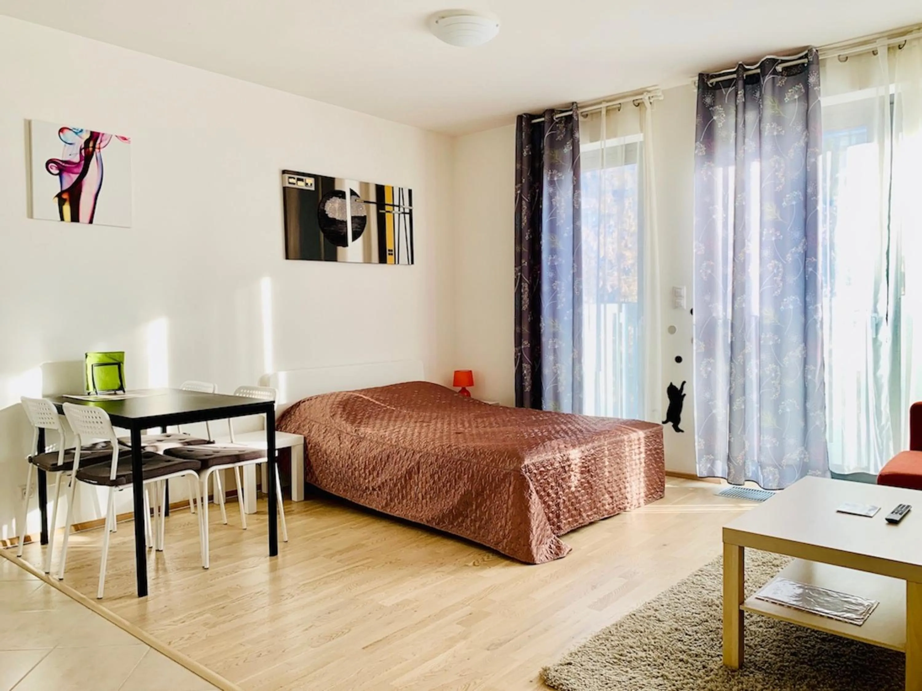 Bed in ART Garden Towers Prague