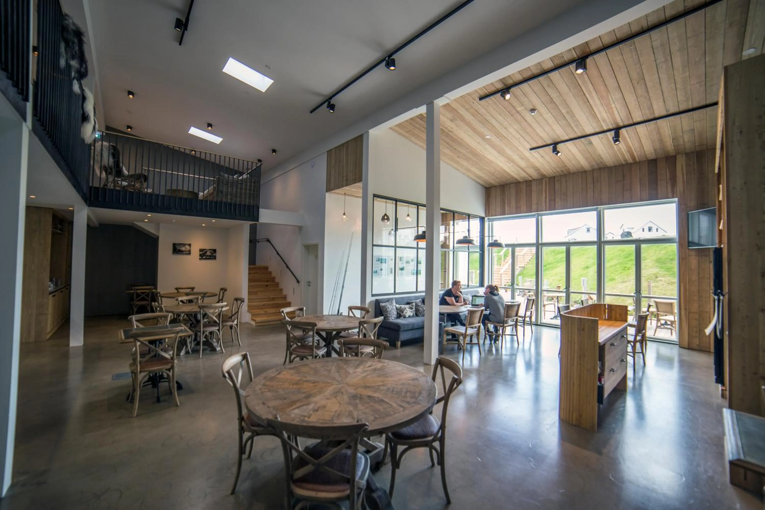 Restaurant/places to eat in Blabjorg Resort