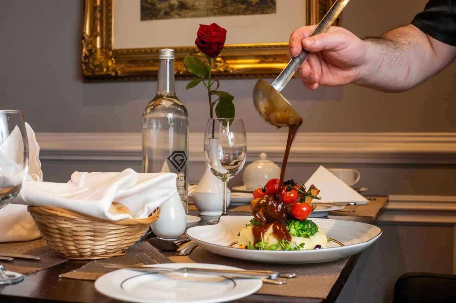 Restaurant/places to eat in Gem Fitzrovia Hotel