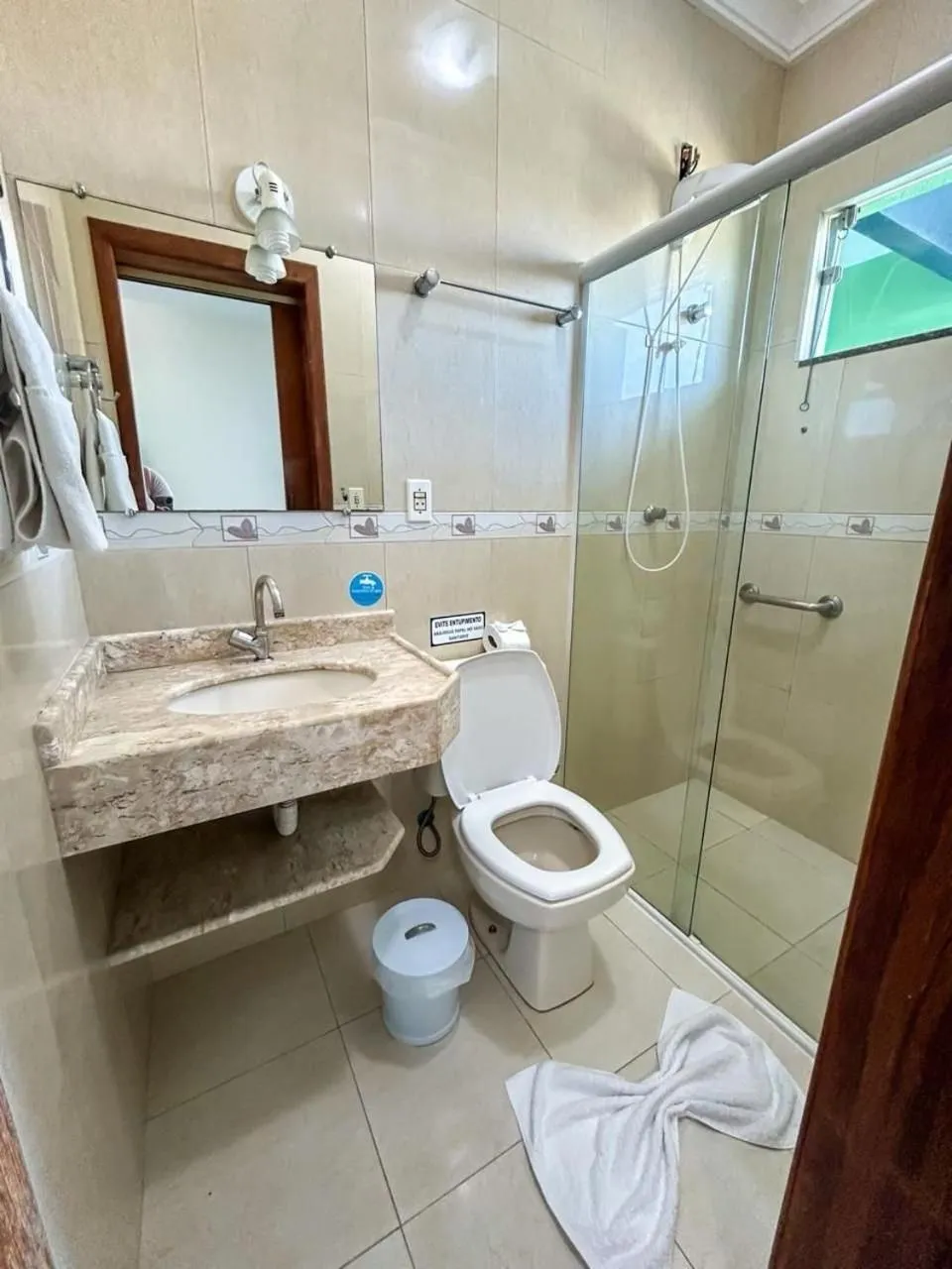 Bathroom in Pousada Cores do Mar | Conforto com Piscina em Bombinhas