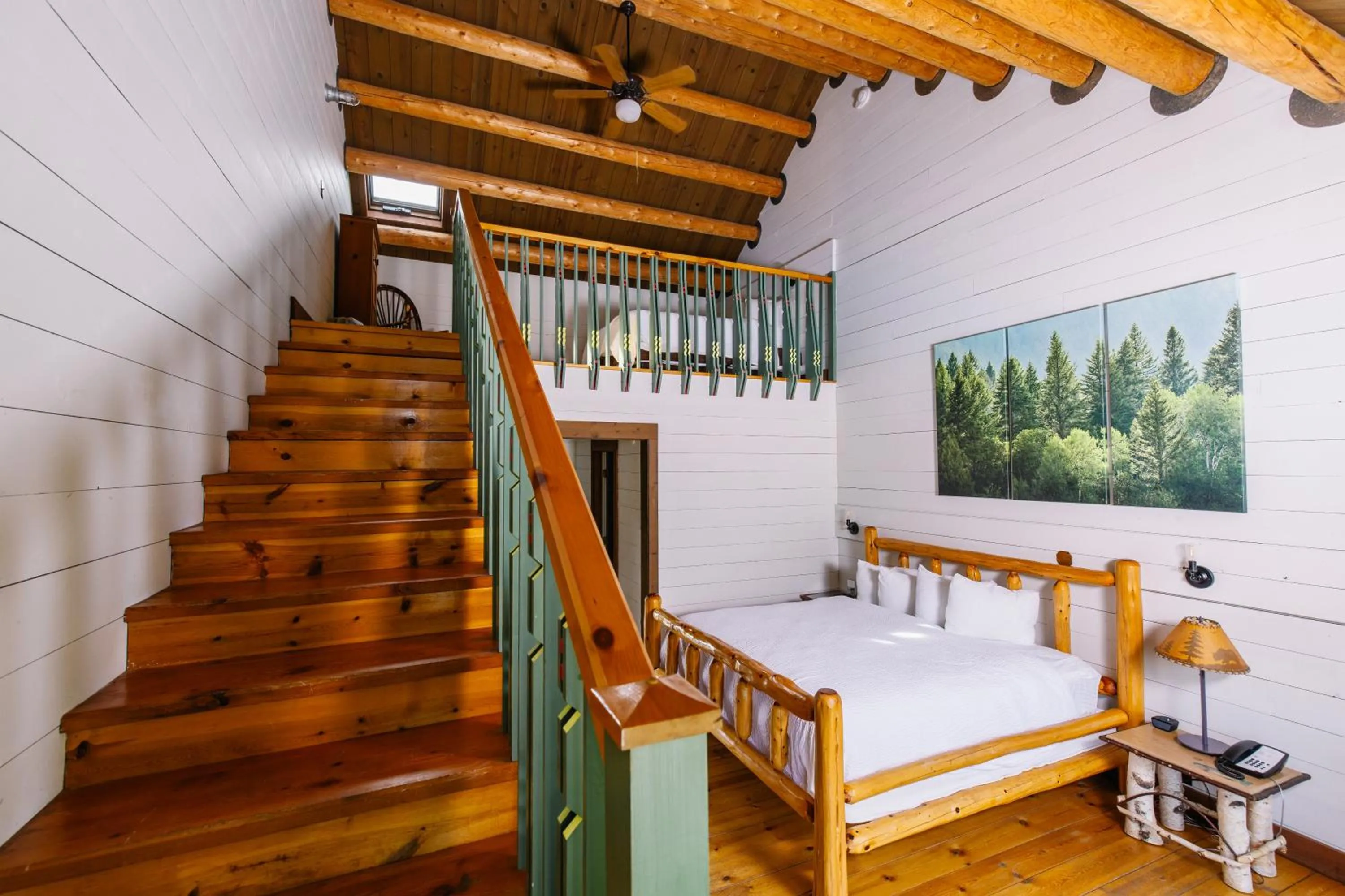 Bed in Drummond Island Resort