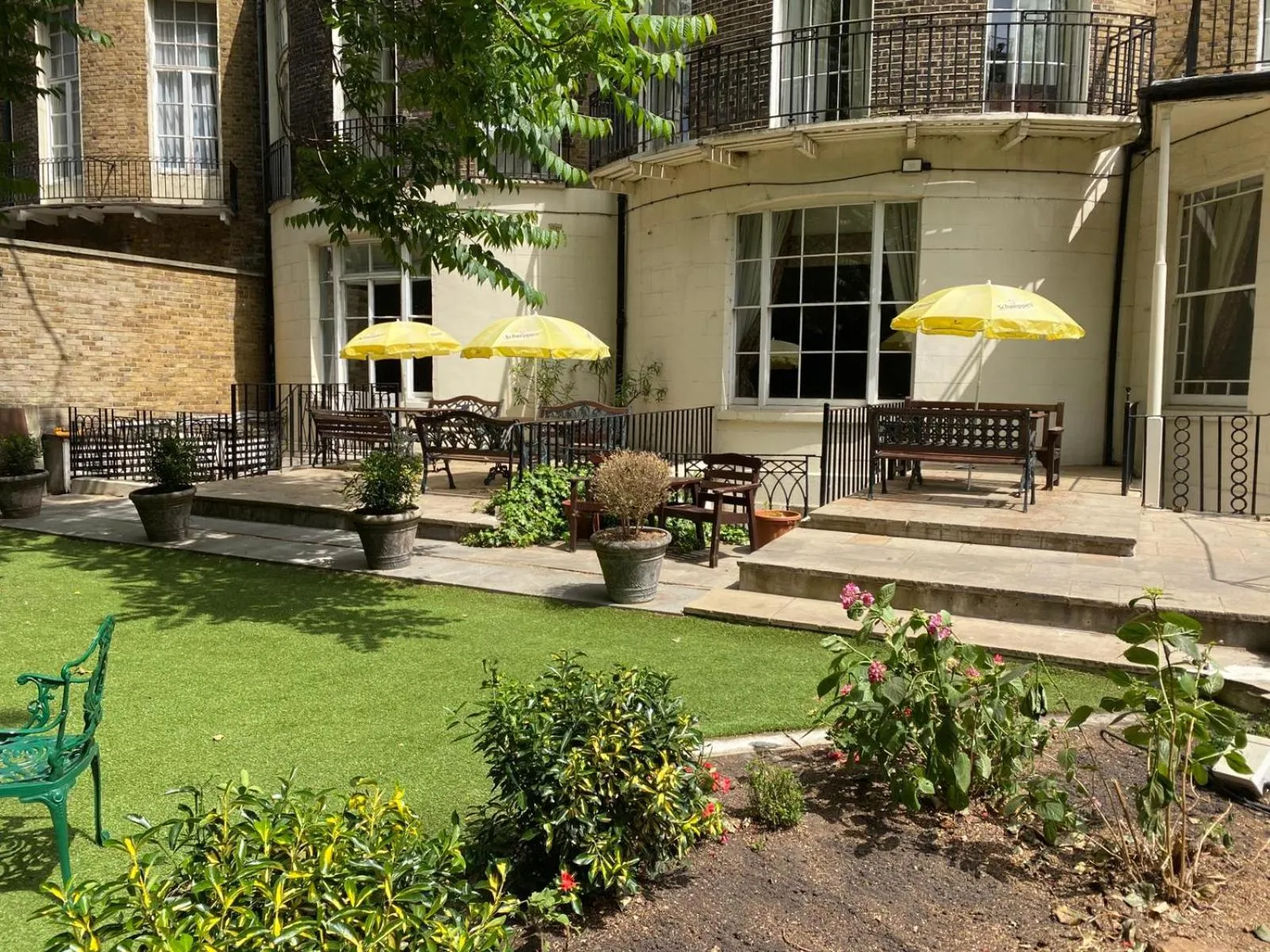 Garden in Grange Blooms Hotel