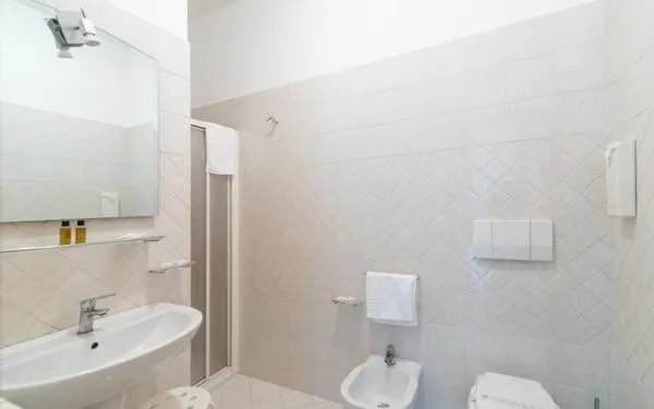 Bathroom in Hotel Villa Maria