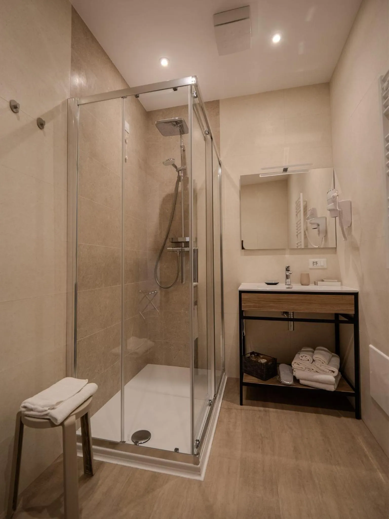 Shower in Hotel Villa Maria