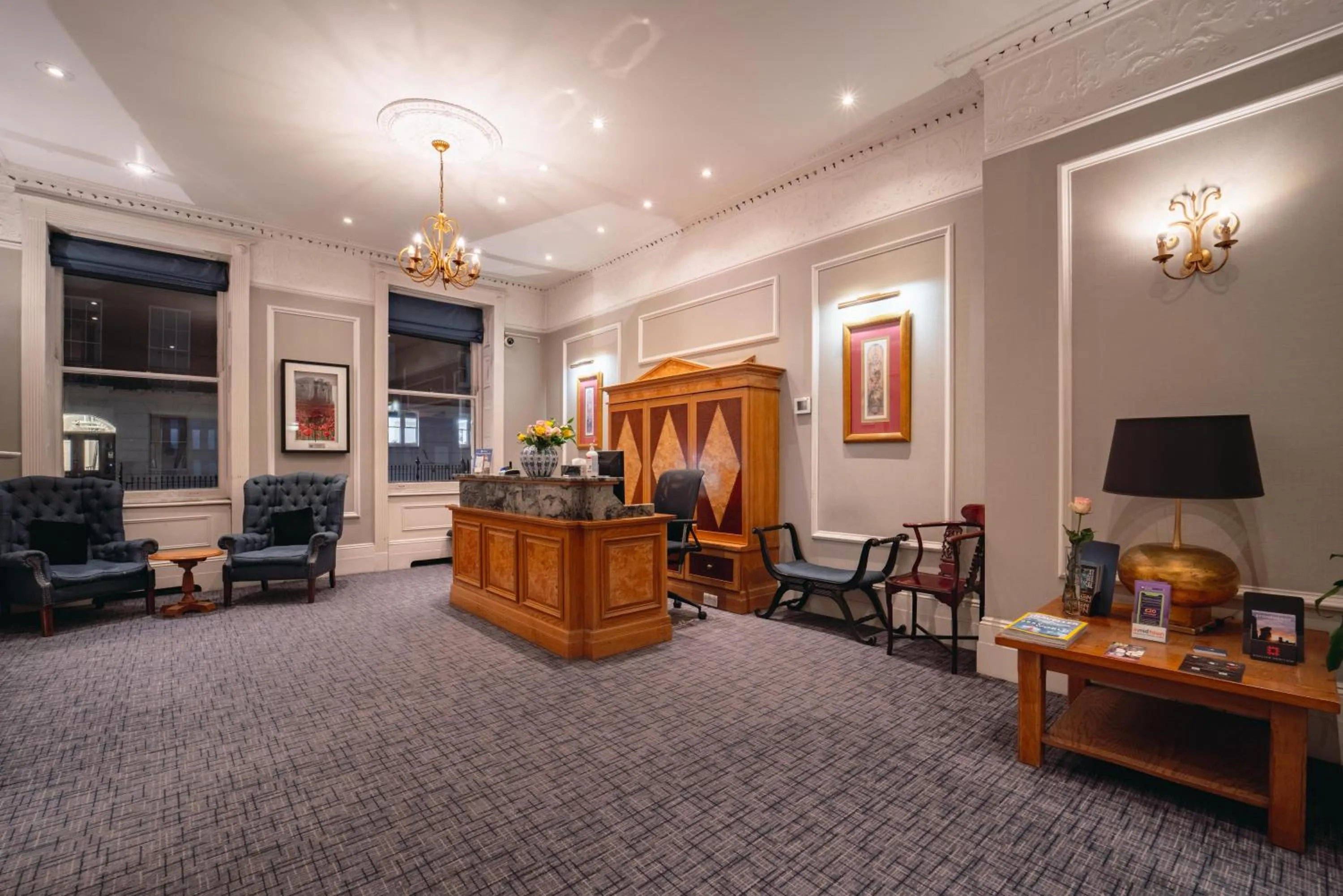 Lobby or reception in Grange Buckingham Hotel