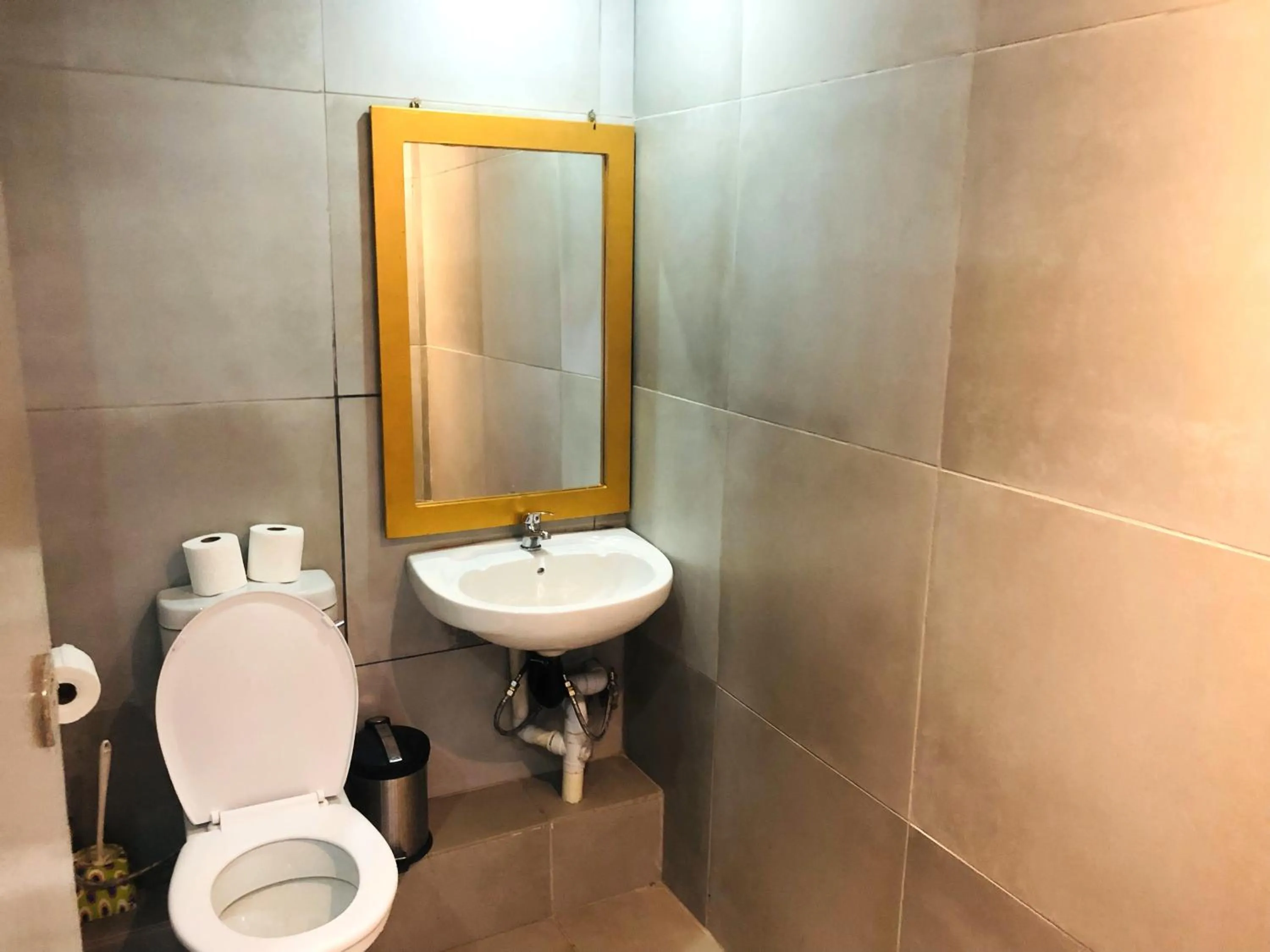 Bathroom in Elephant Springs