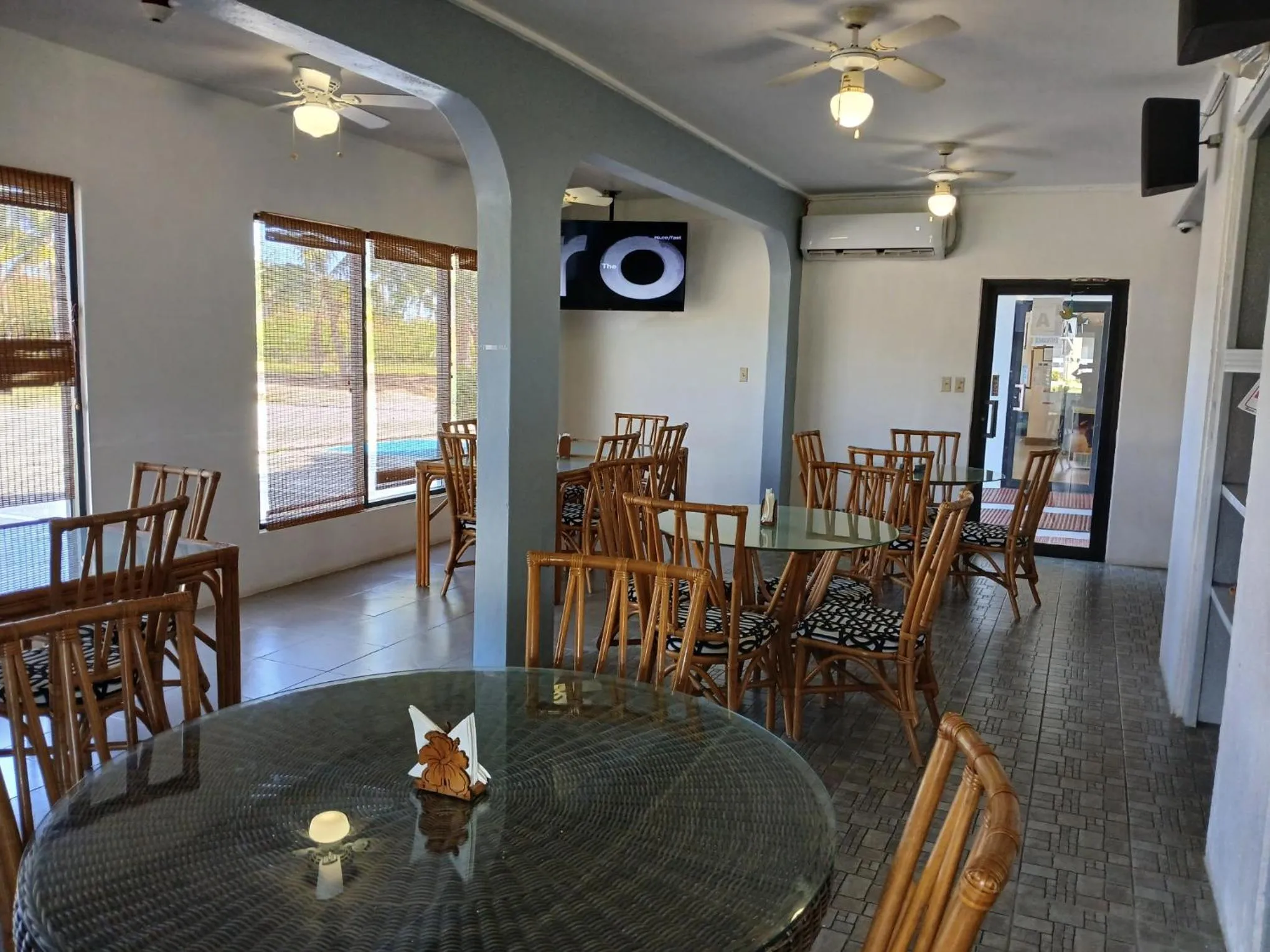 Restaurant/places to eat in Hotel Valentino