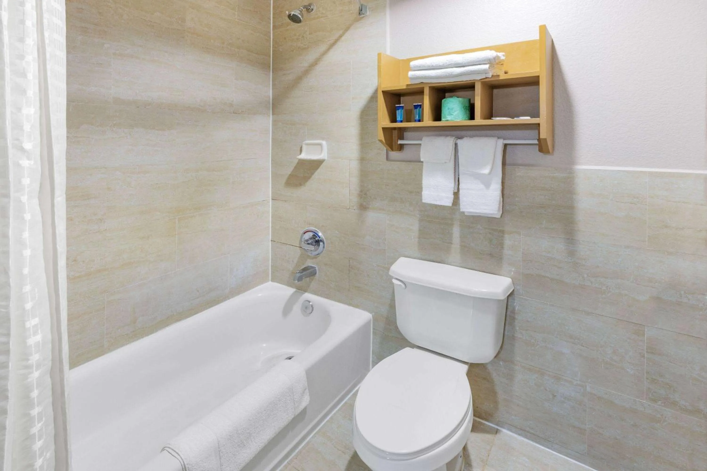 TV and multimedia in Super 8 by Wyndham League City Kemah Area