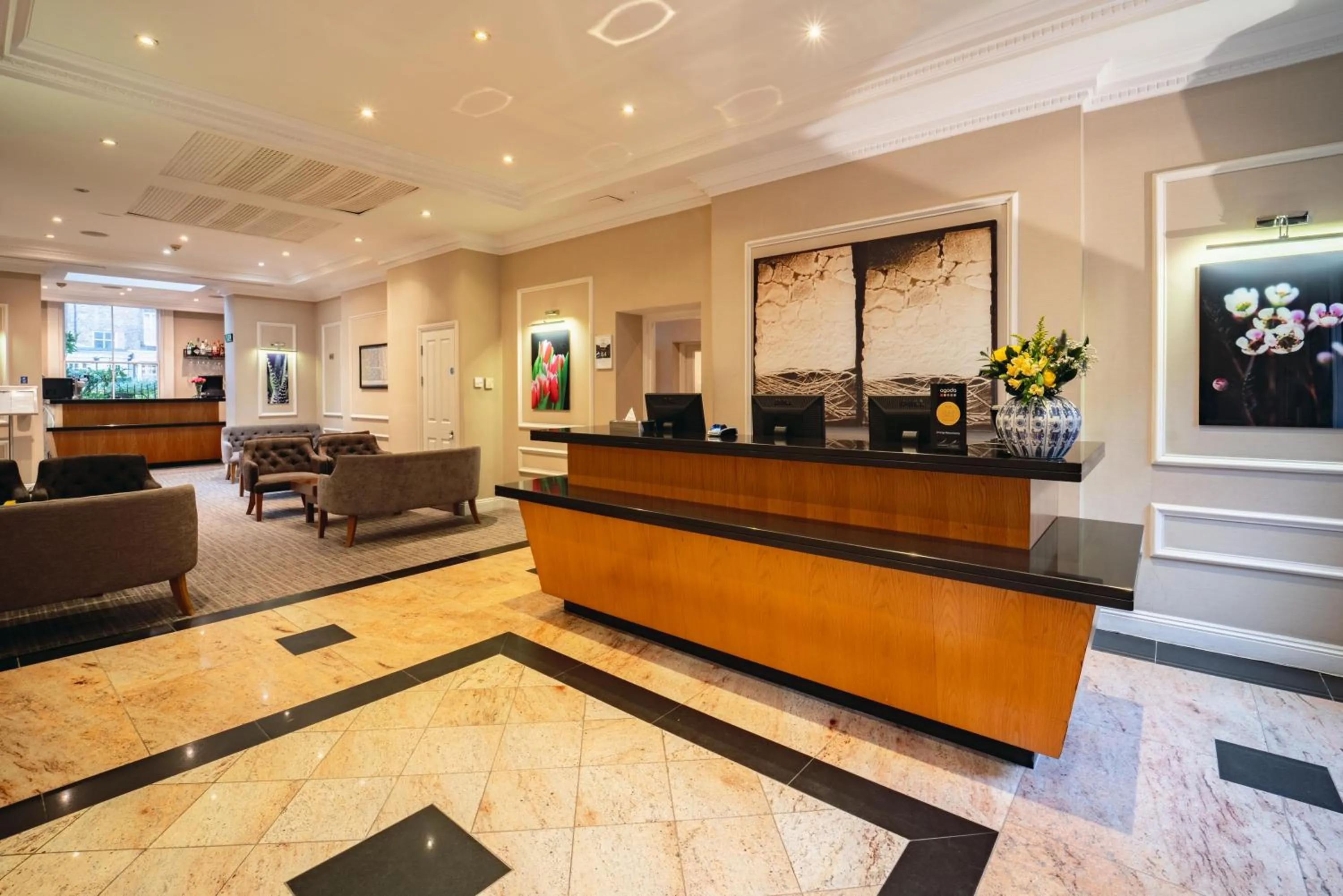Lobby or reception in Grange Beauchamp Hotel