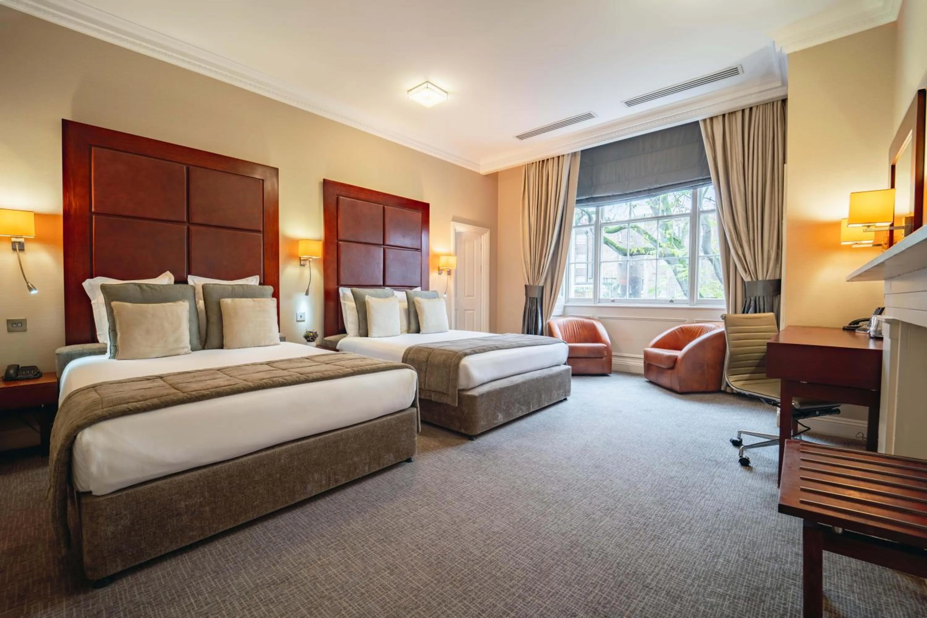 Bed in Grange Beauchamp Hotel