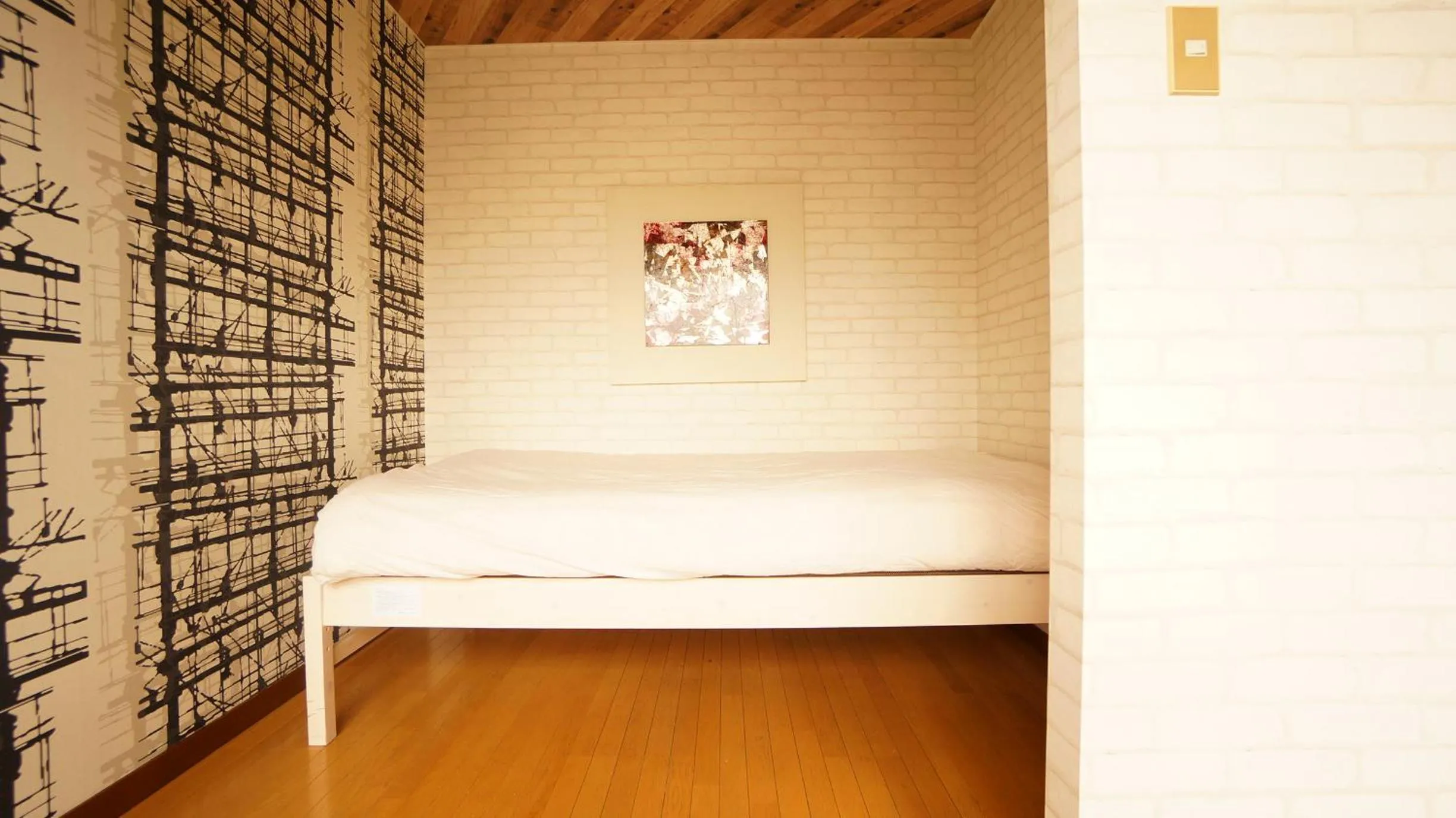 Bed in Tomato Takayama Station