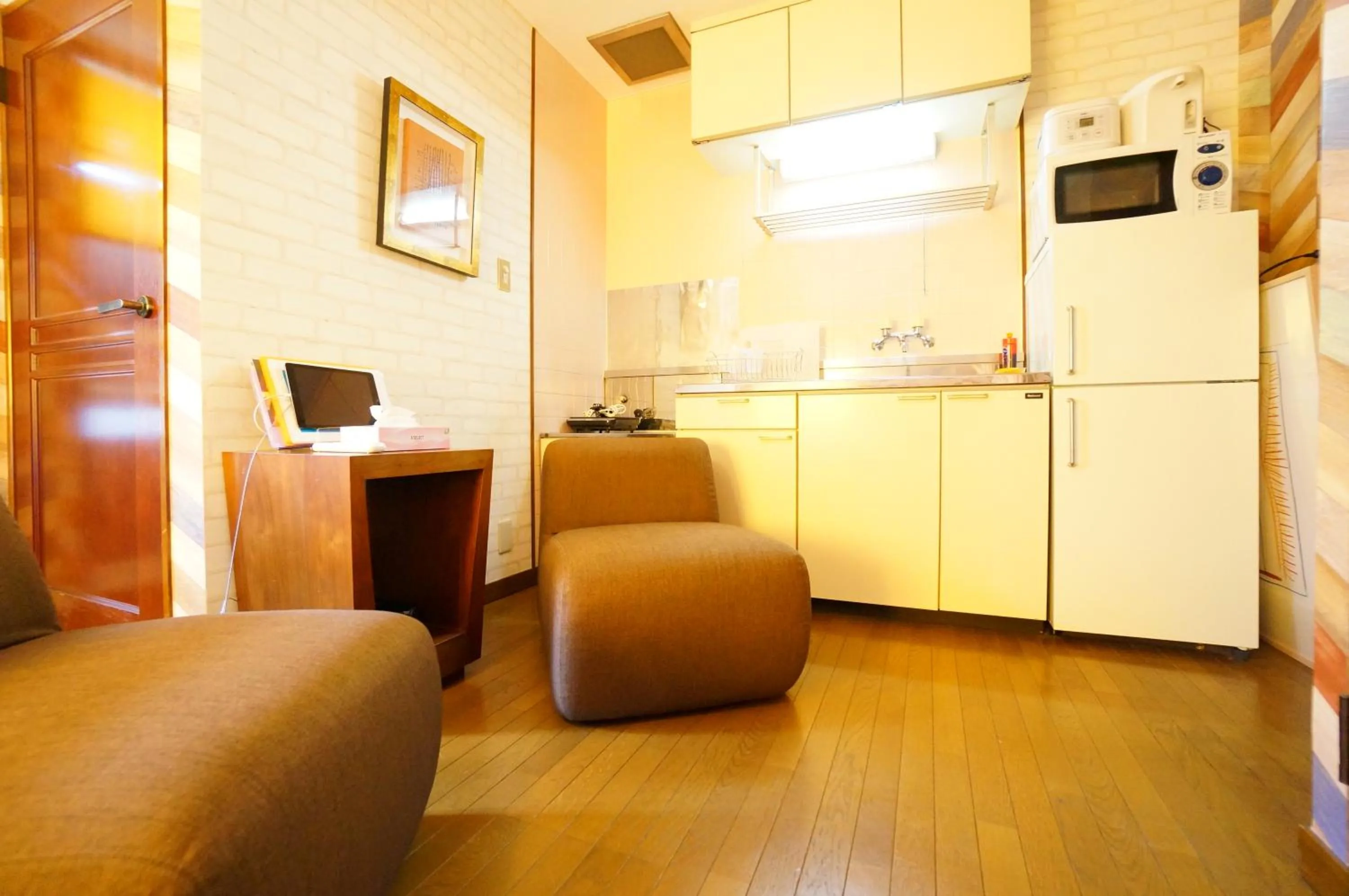 Tomato Takayama Station