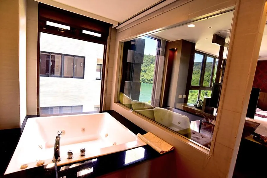 Bed in Miracolo View Hotel