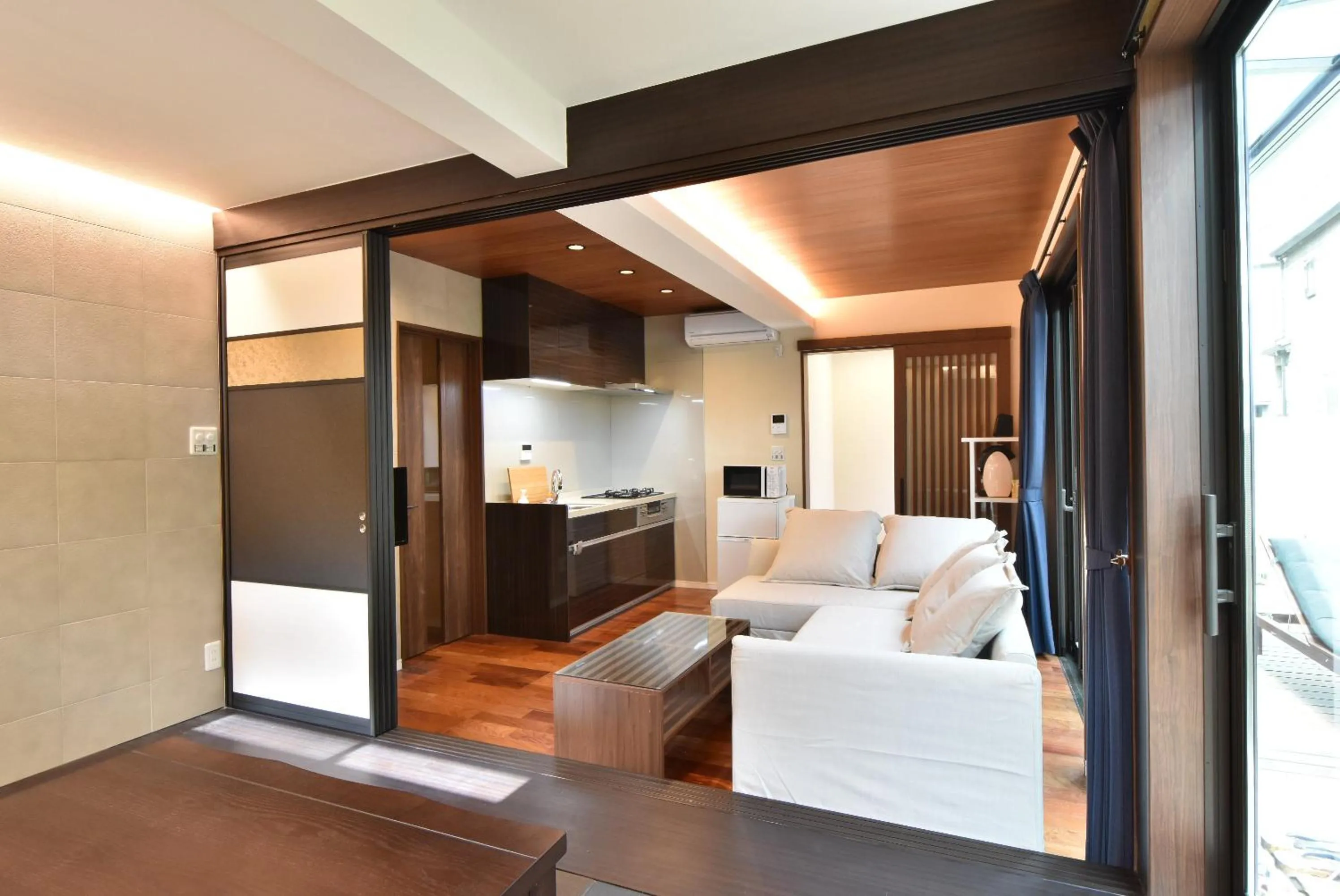 TV and multimedia in ASAKUSA EAST Terrace - KANDO