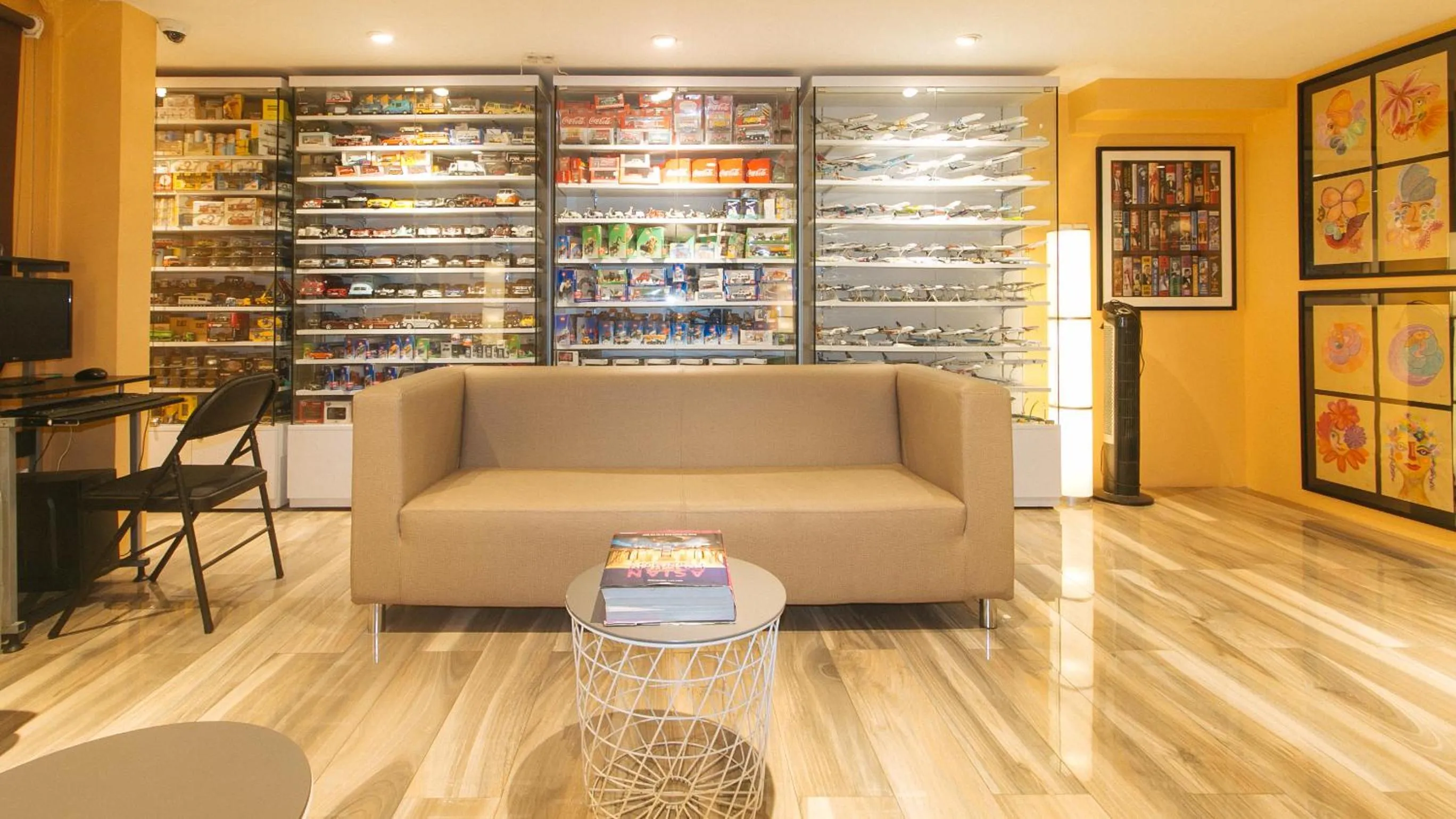 Property building in RedDoorz at Hotel Rosemarie