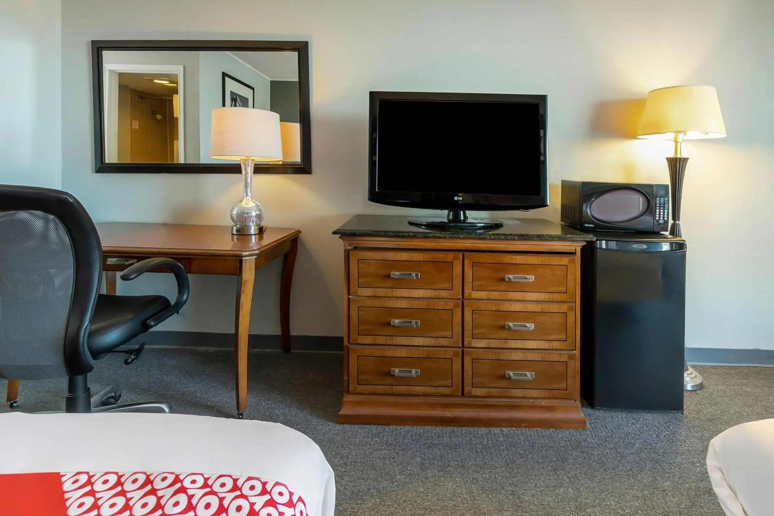 Bedroom in OYO Hotel Jennings Near Crowley, LA I-10