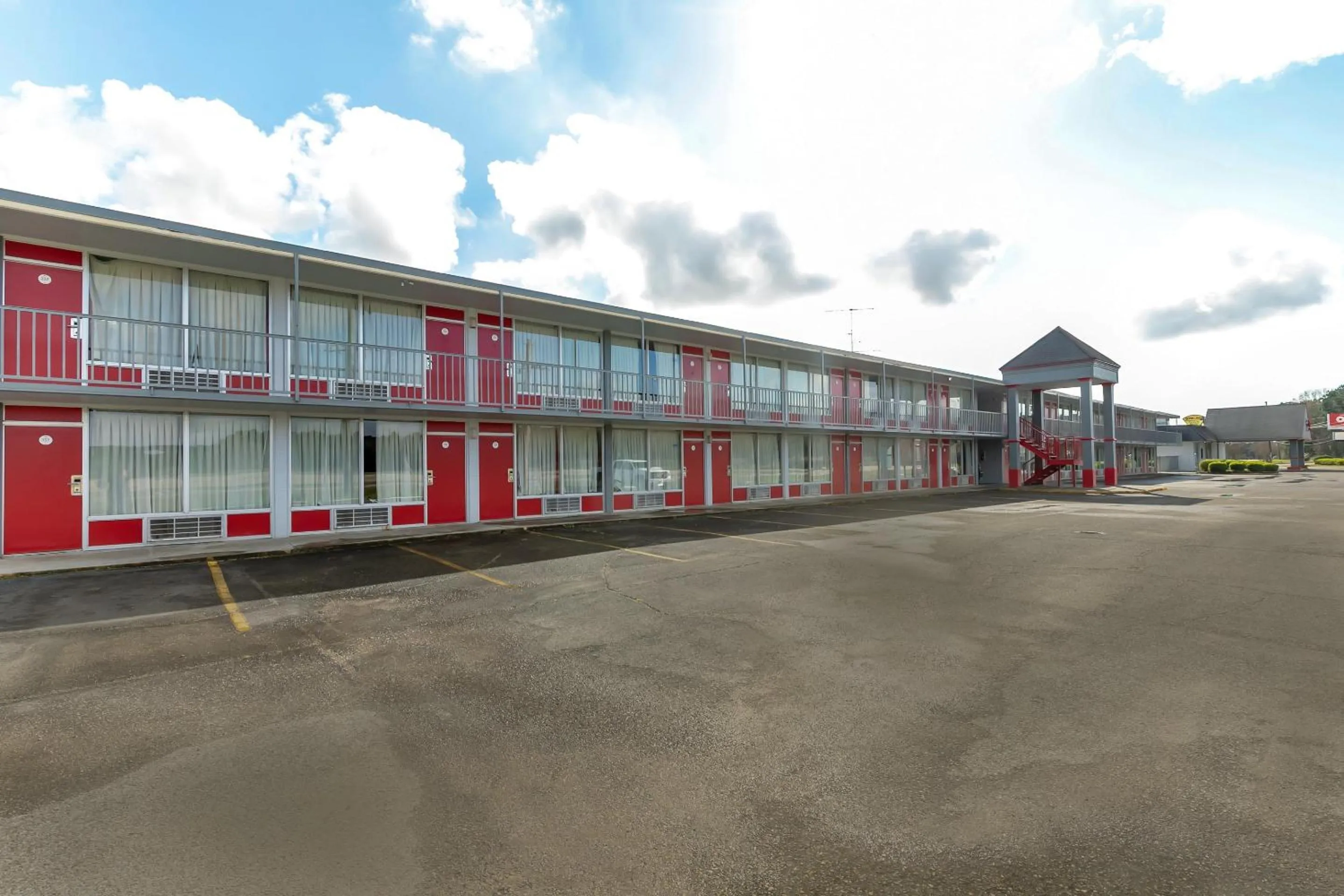 On site in OYO Hotel Jennings Near Crowley, LA I-10