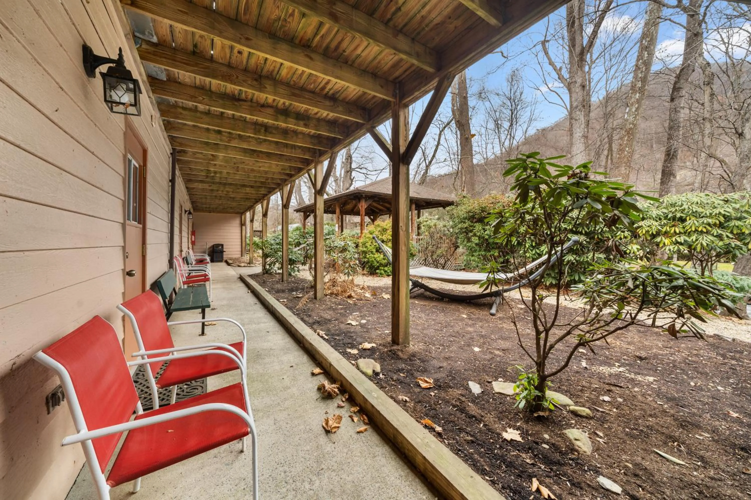 Jonathan Creek Inn and Villas