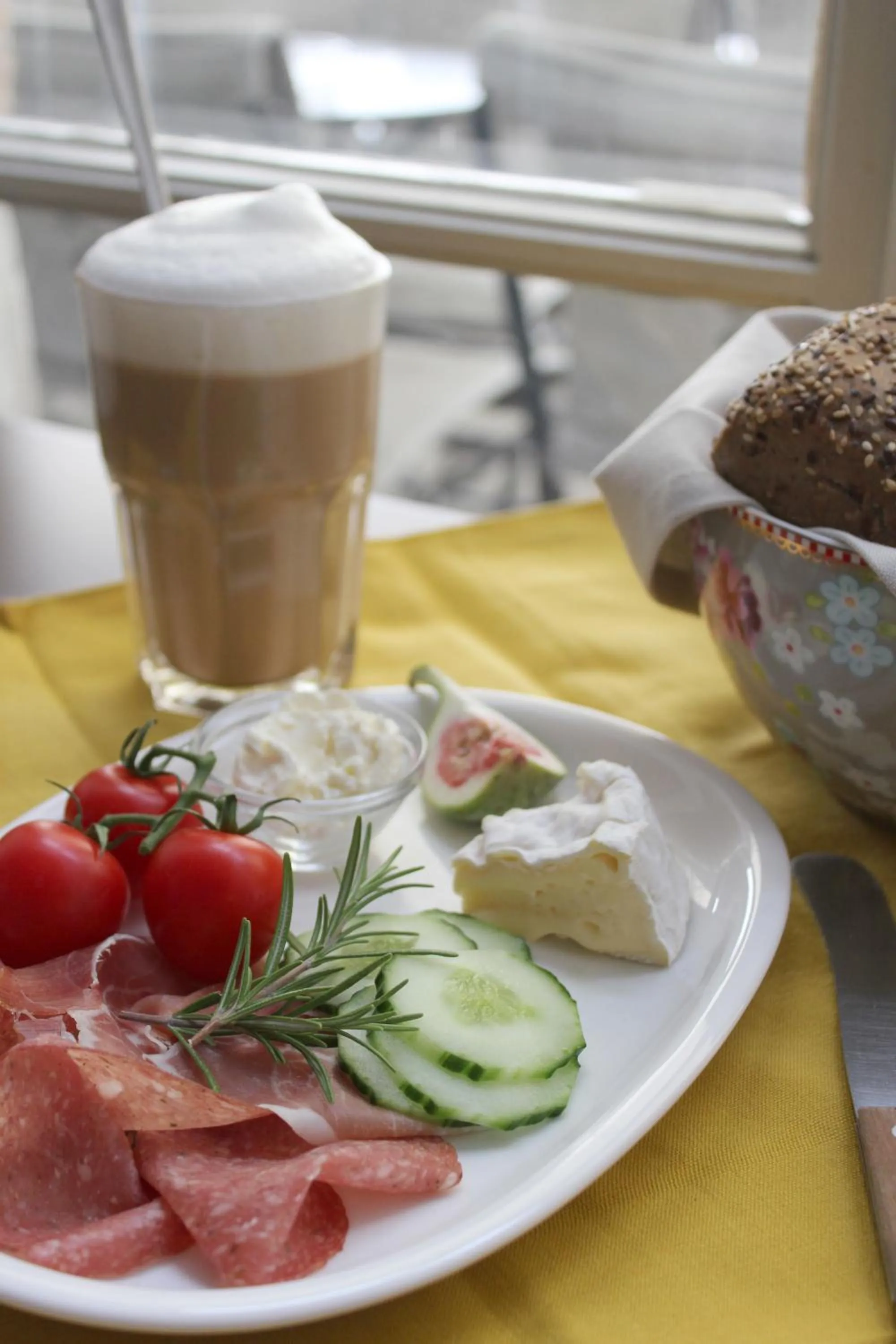 Food and drinks in Hotel Stadthaus