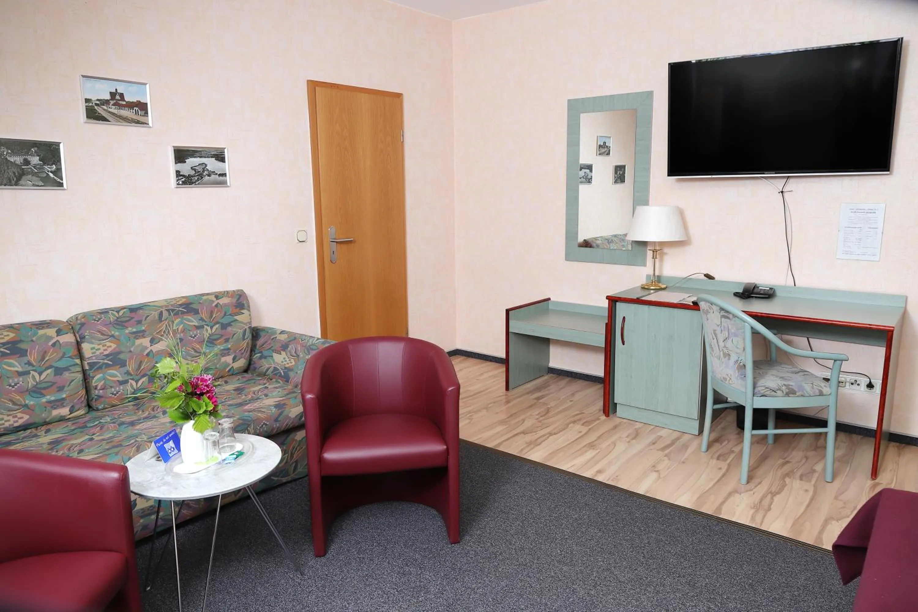 Photo of the whole room in Hotel "Am Werl"